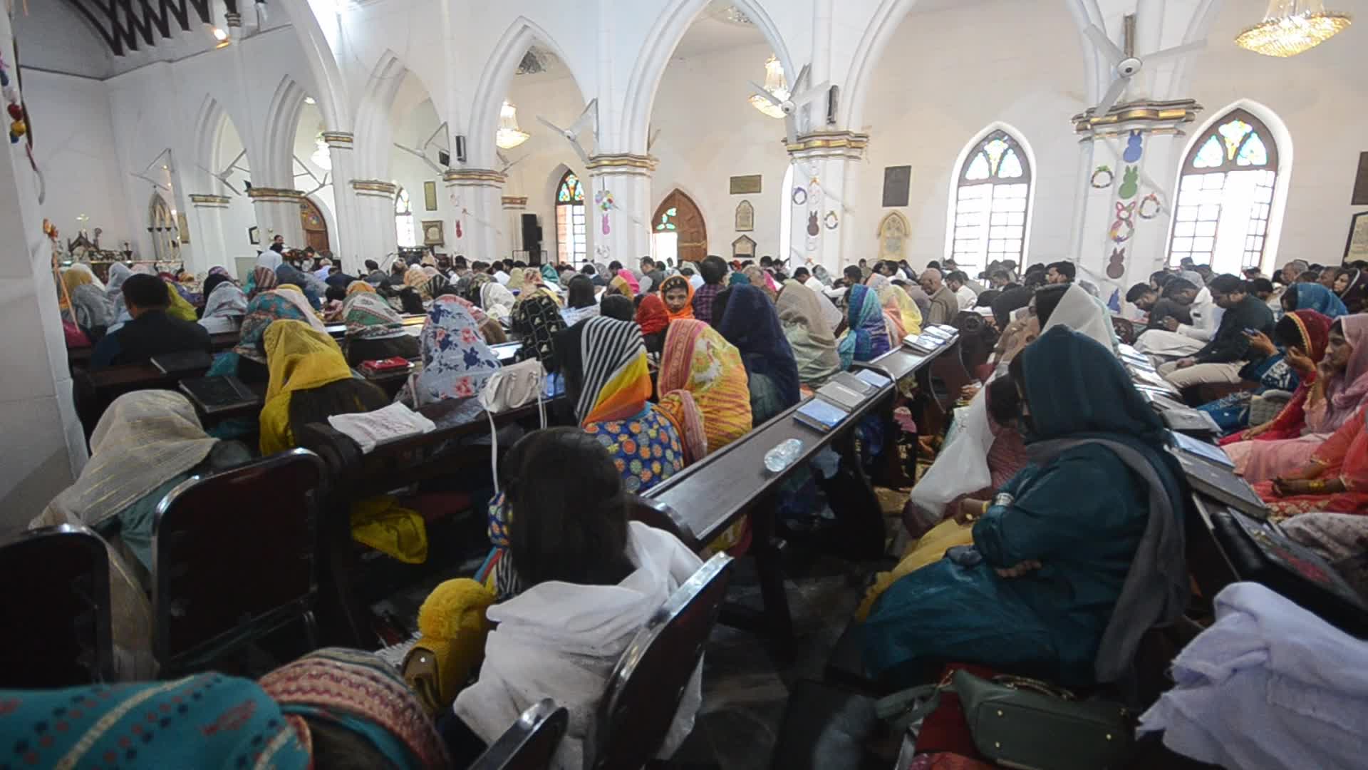 Christians in Pakistan celebrate Easter Sunday 