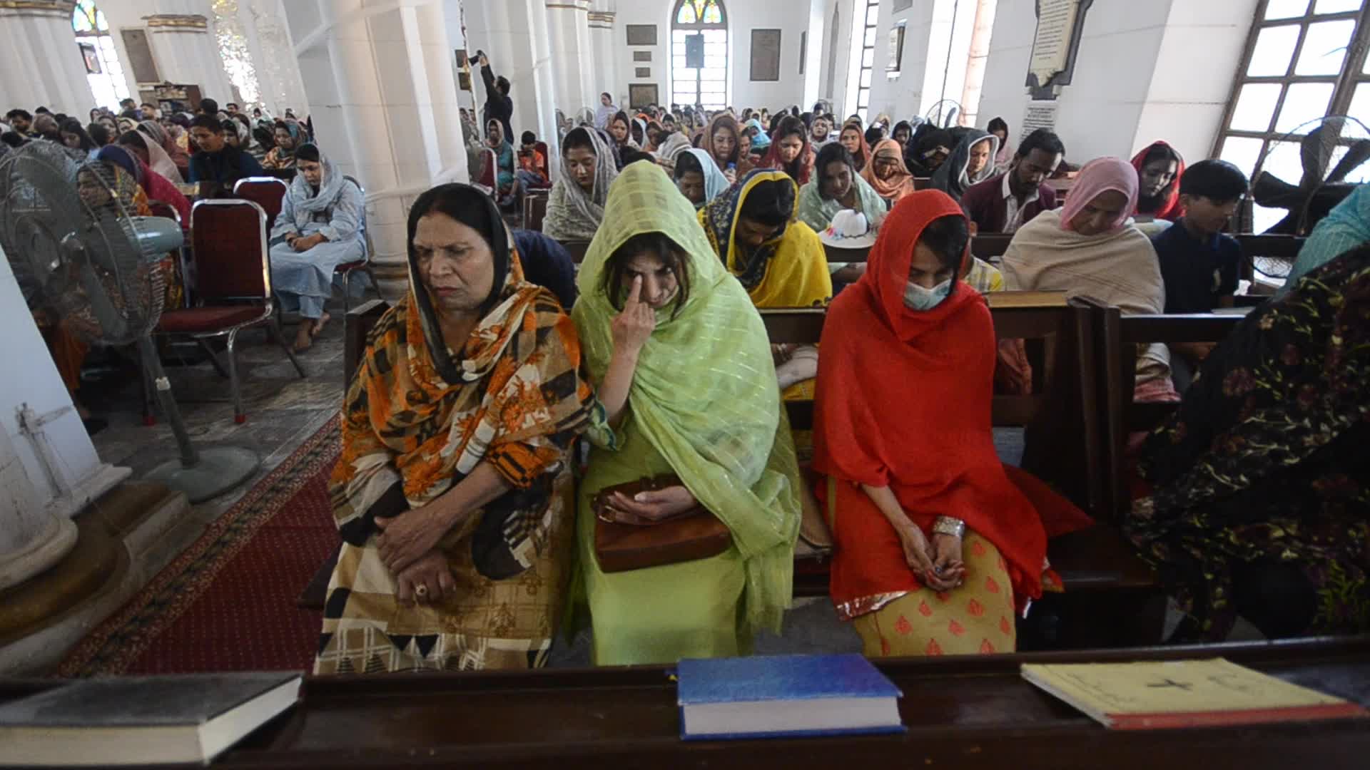 Christians in Pakistan celebrate Easter Sunday 