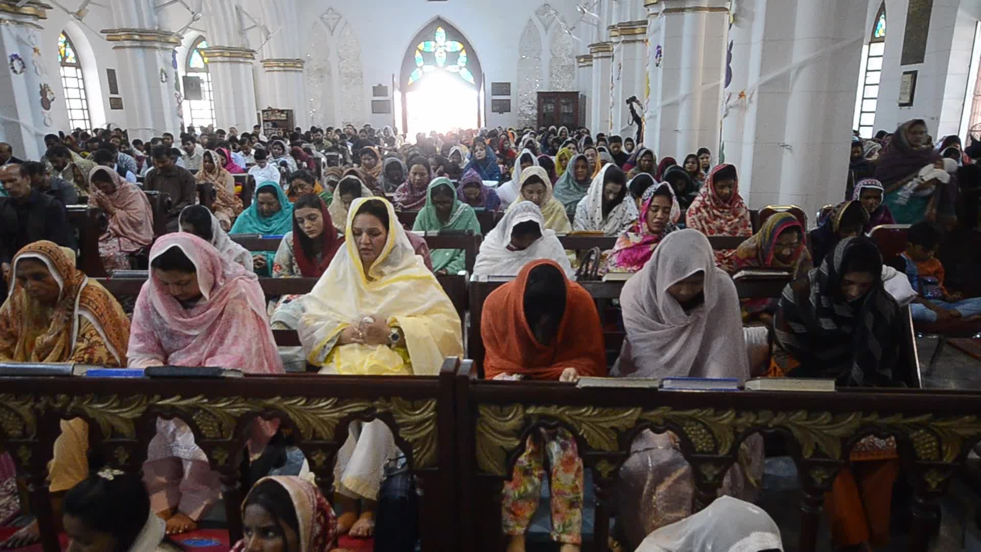 Christians in Pakistan celebrate Easter Sunday 
