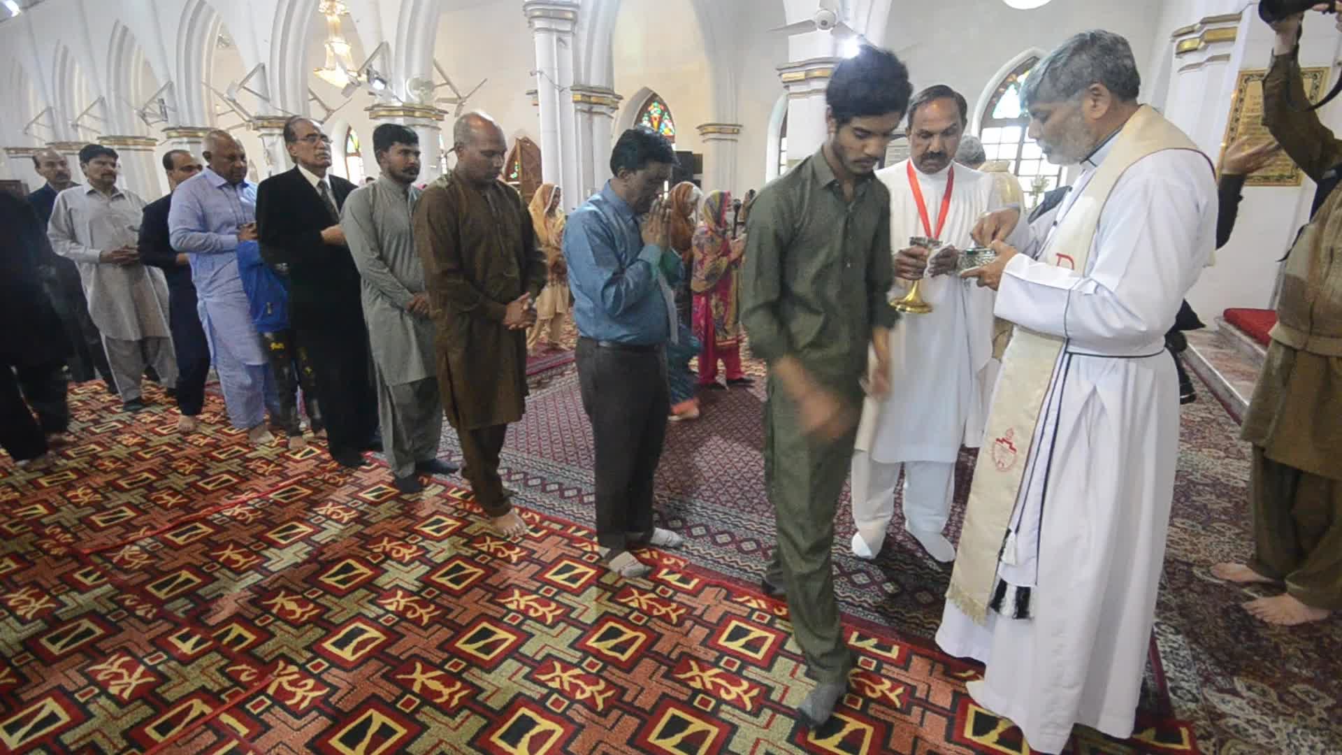Christians in Pakistan celebrate Easter Sunday 