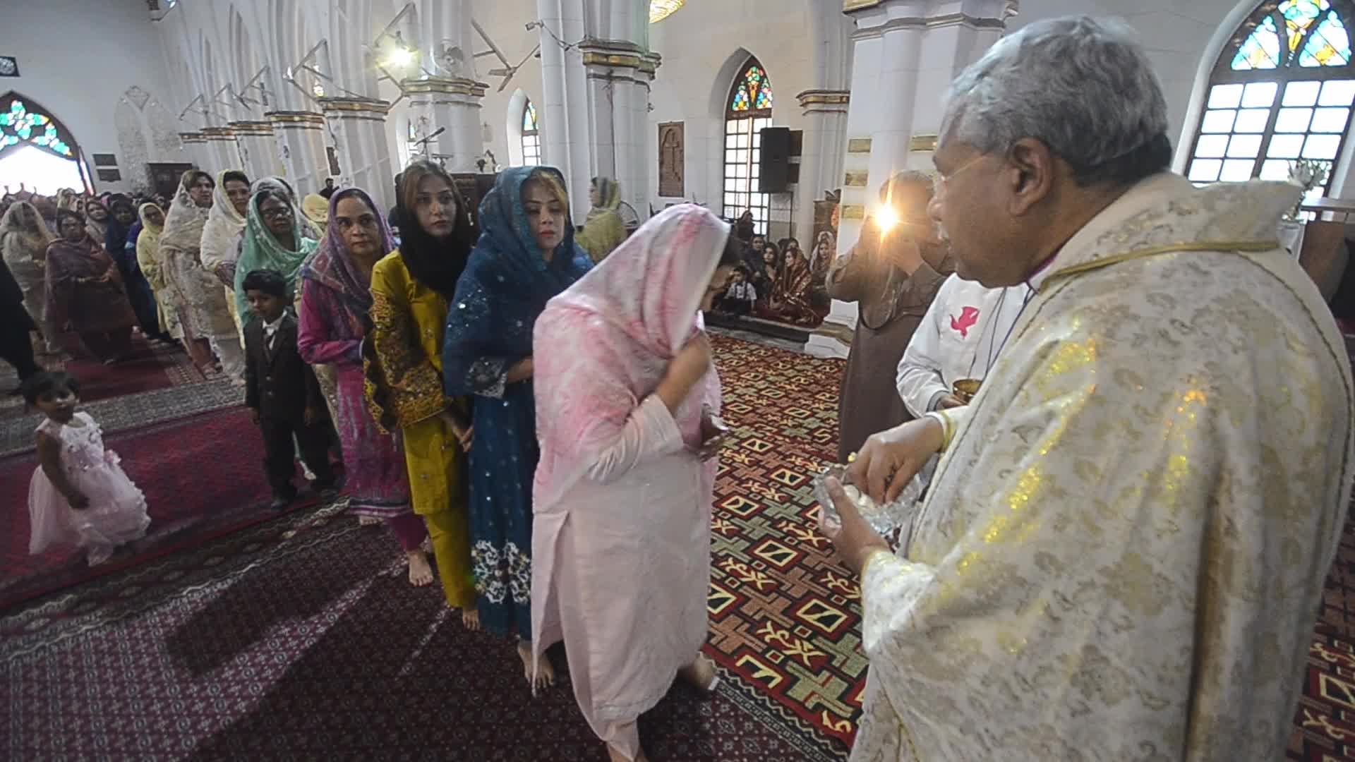 Christians in Pakistan celebrate Easter Sunday 