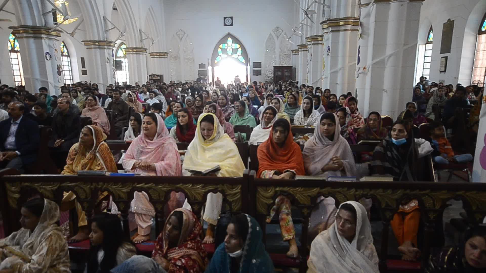 Christians in Pakistan celebrate Easter Sunday 