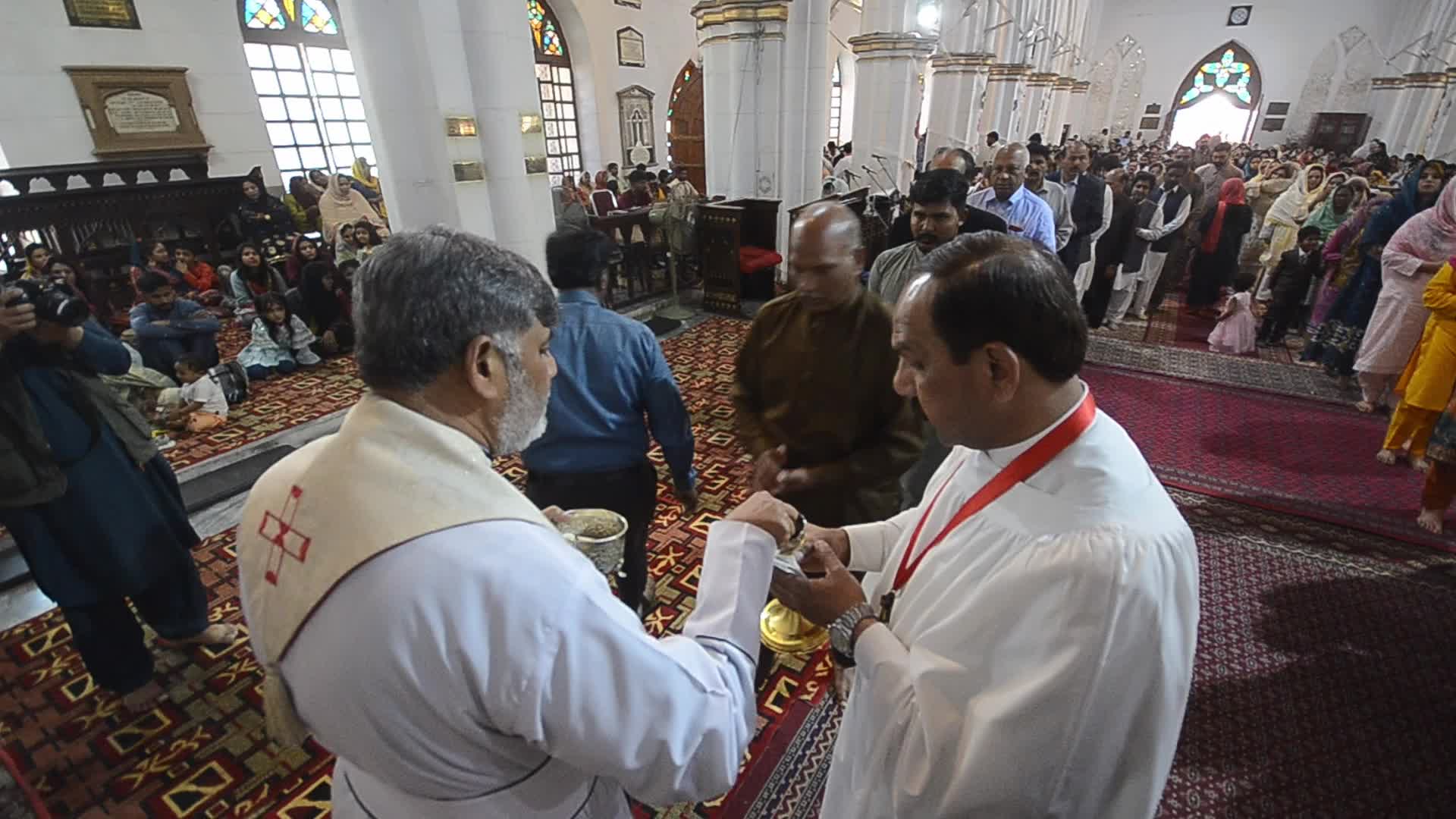 Christians in Pakistan celebrate Easter Sunday 