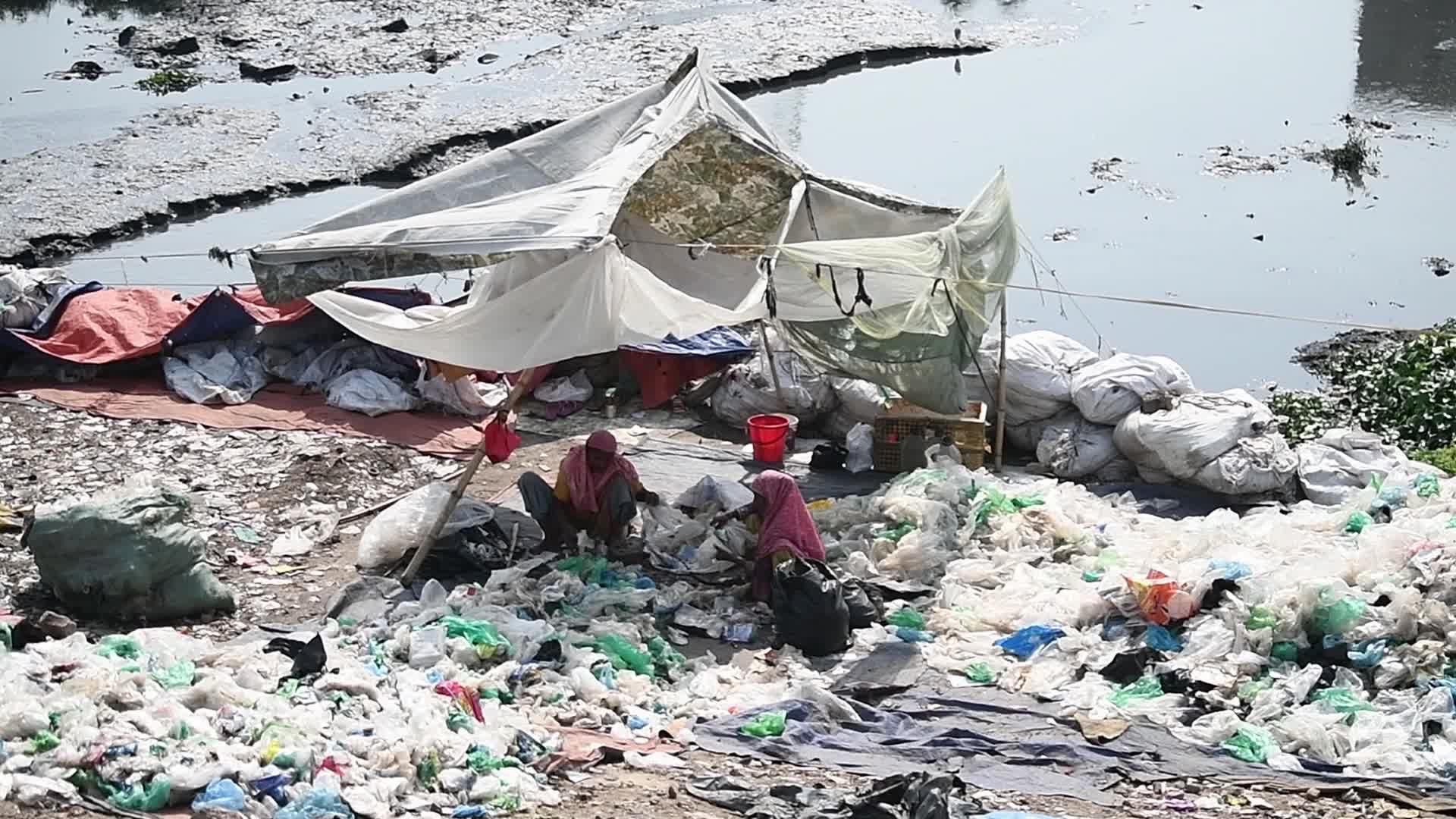 Daily life in Dhaka