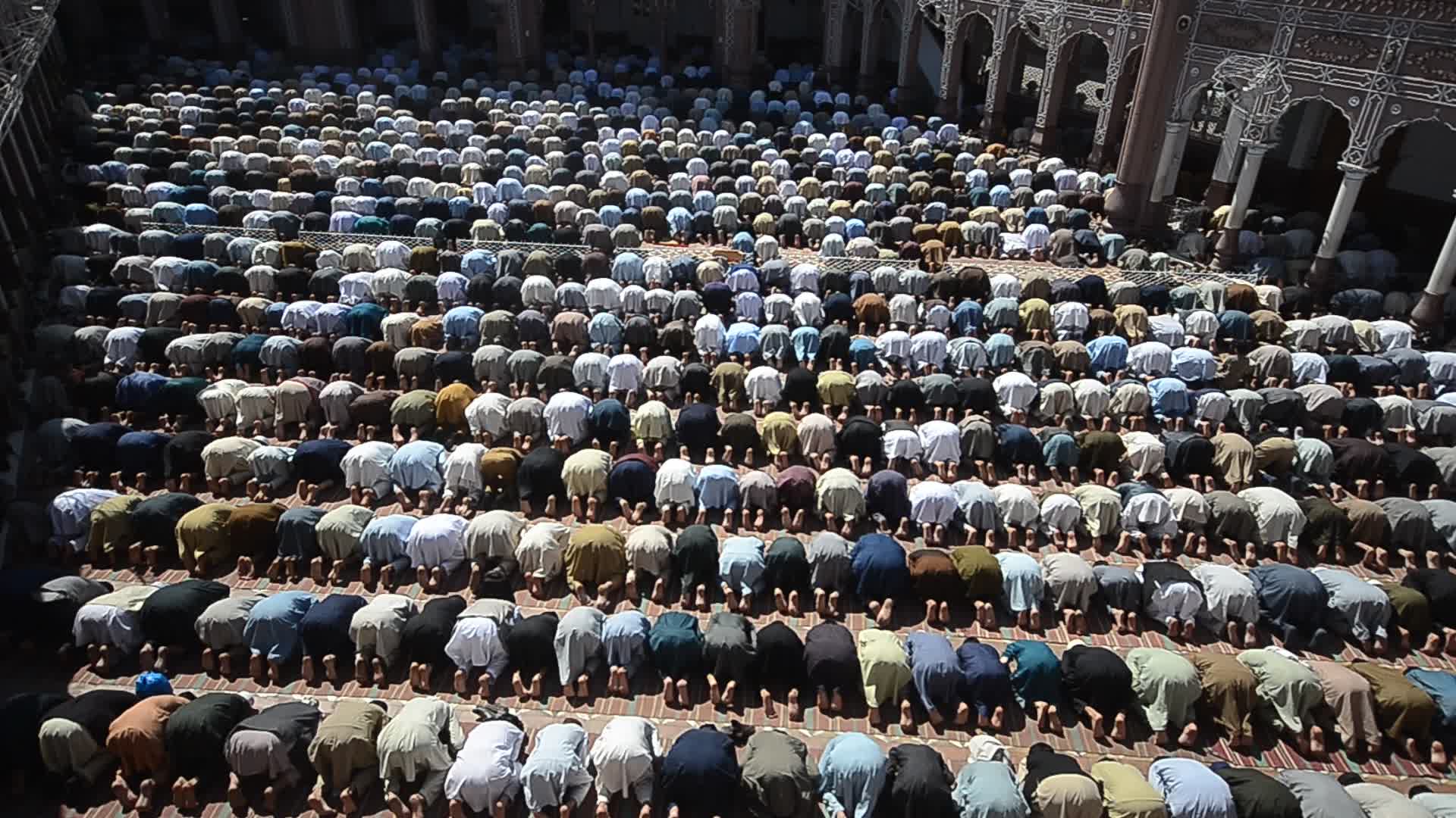 Last Friday prayers of the holy month of Ramadan in Pakistan
