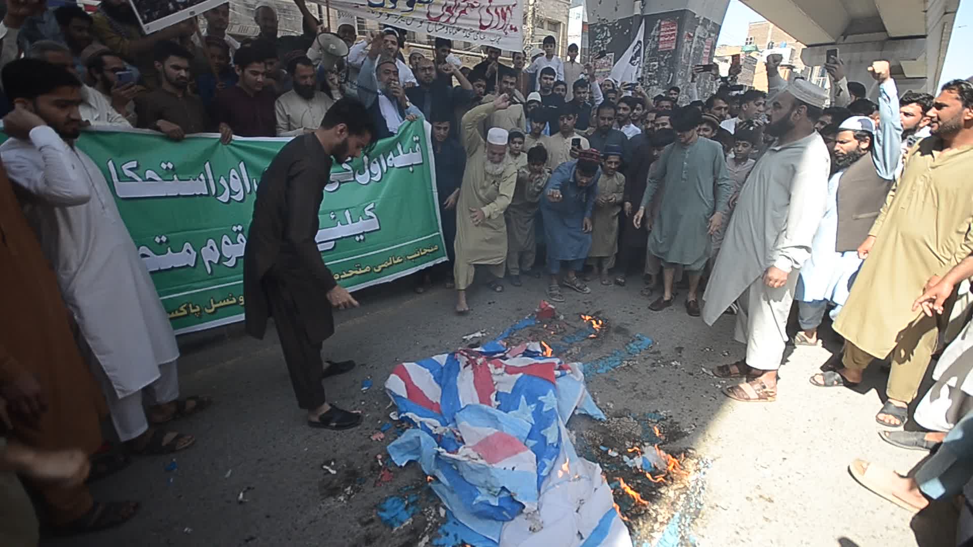 Pakistani marks Al-Quds day to show solidarity with Palestine
