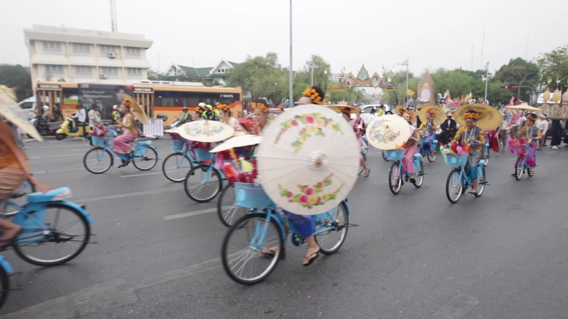 Parade to promote of Thai Songkran Water Festival