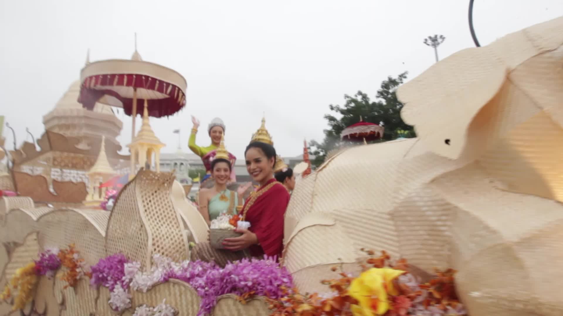 Parade to promote of Thai Songkran Water Festival