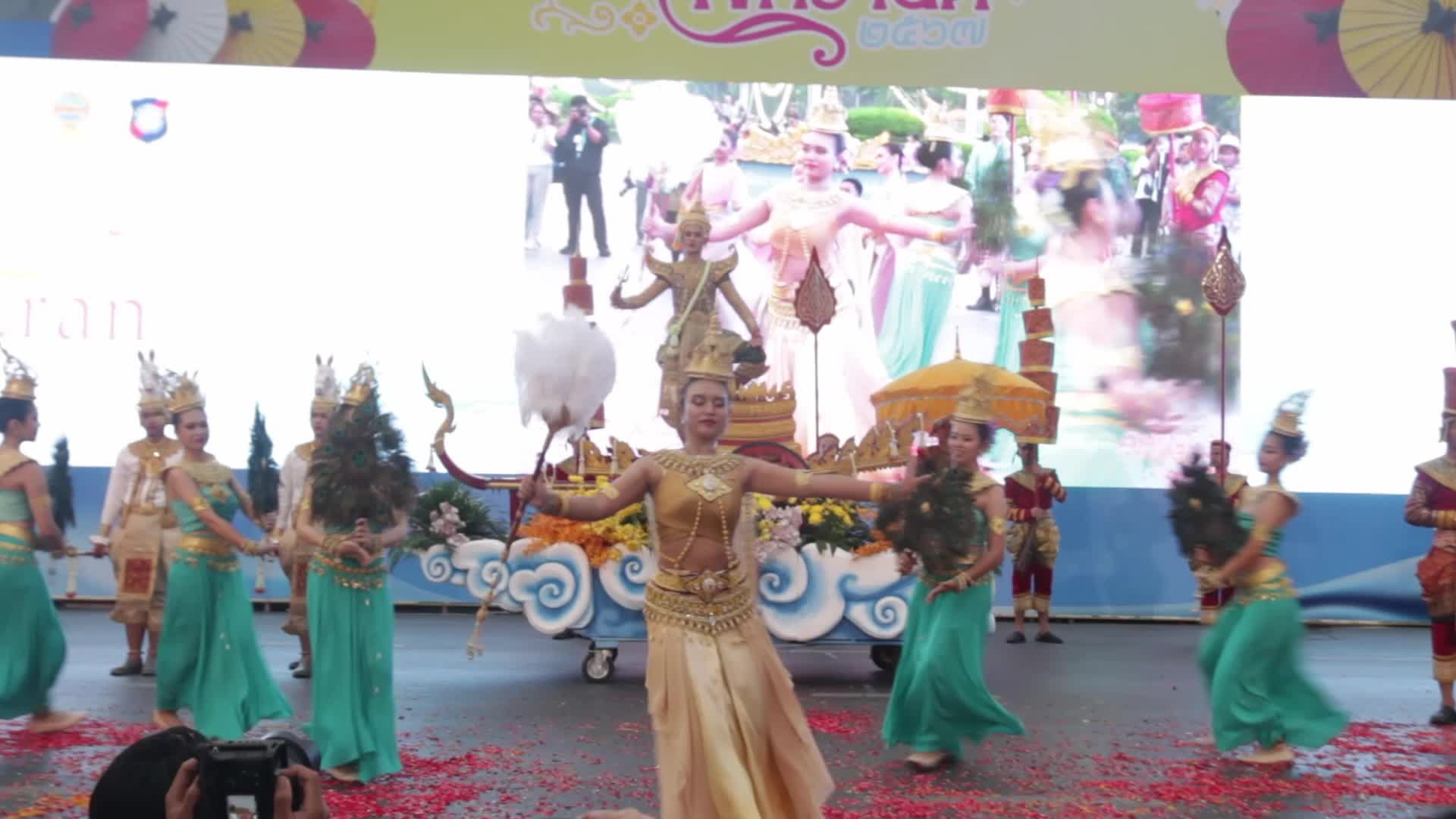 Parade to promote of Thai Songkran Water Festival