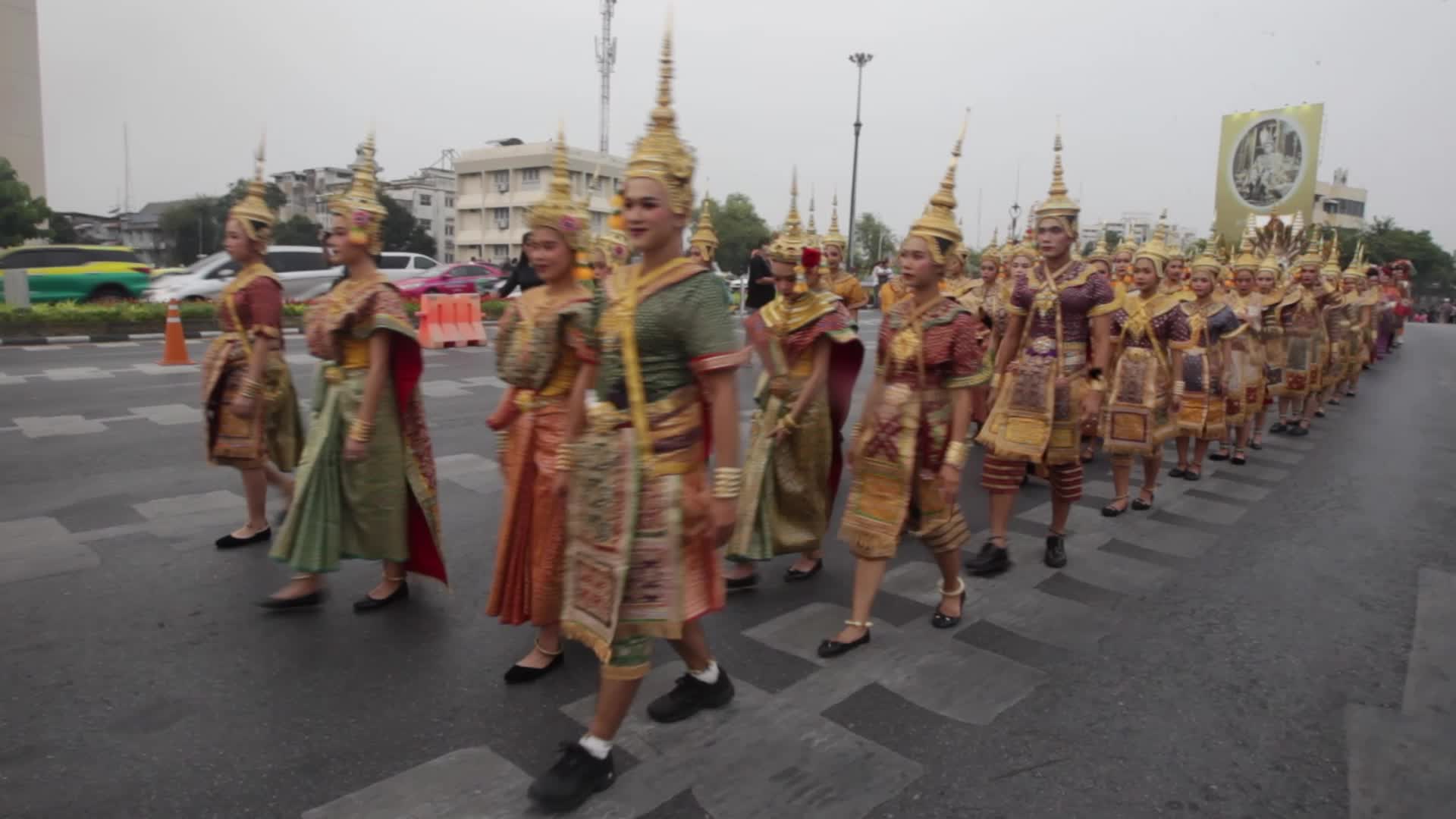 Parade to promote of Thai Songkran Water Festival