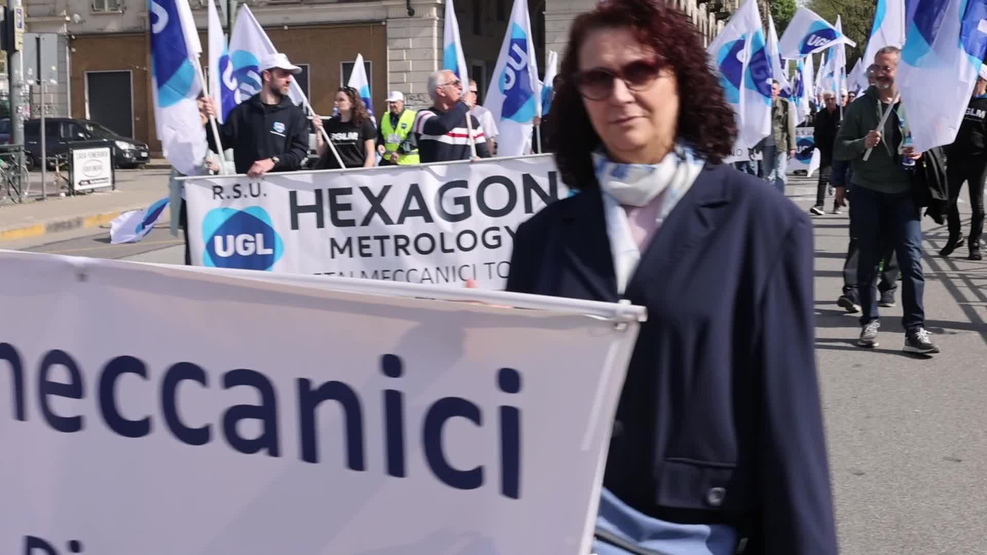 Protest of automotive workers to ask for the relaunch of the car in Italy