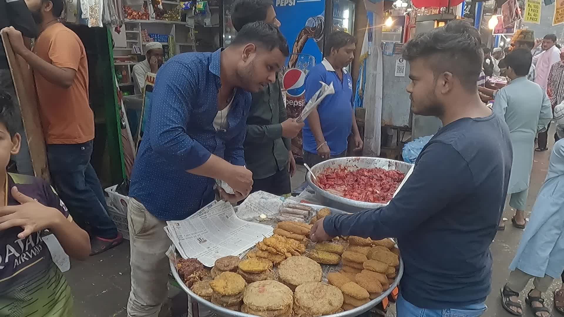 Preparation Of Eid-Al-Fitr In Mumbai