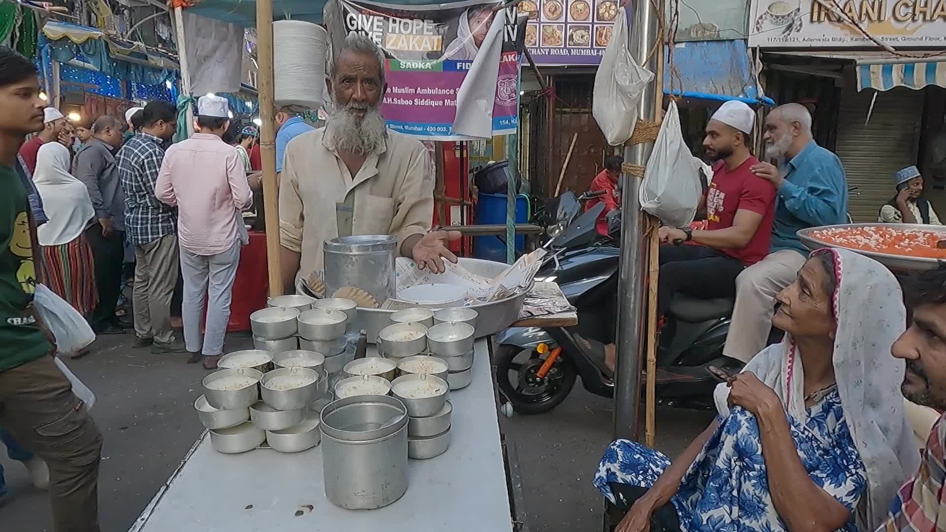 Preparation Of Eid-Al-Fitr In Mumbai