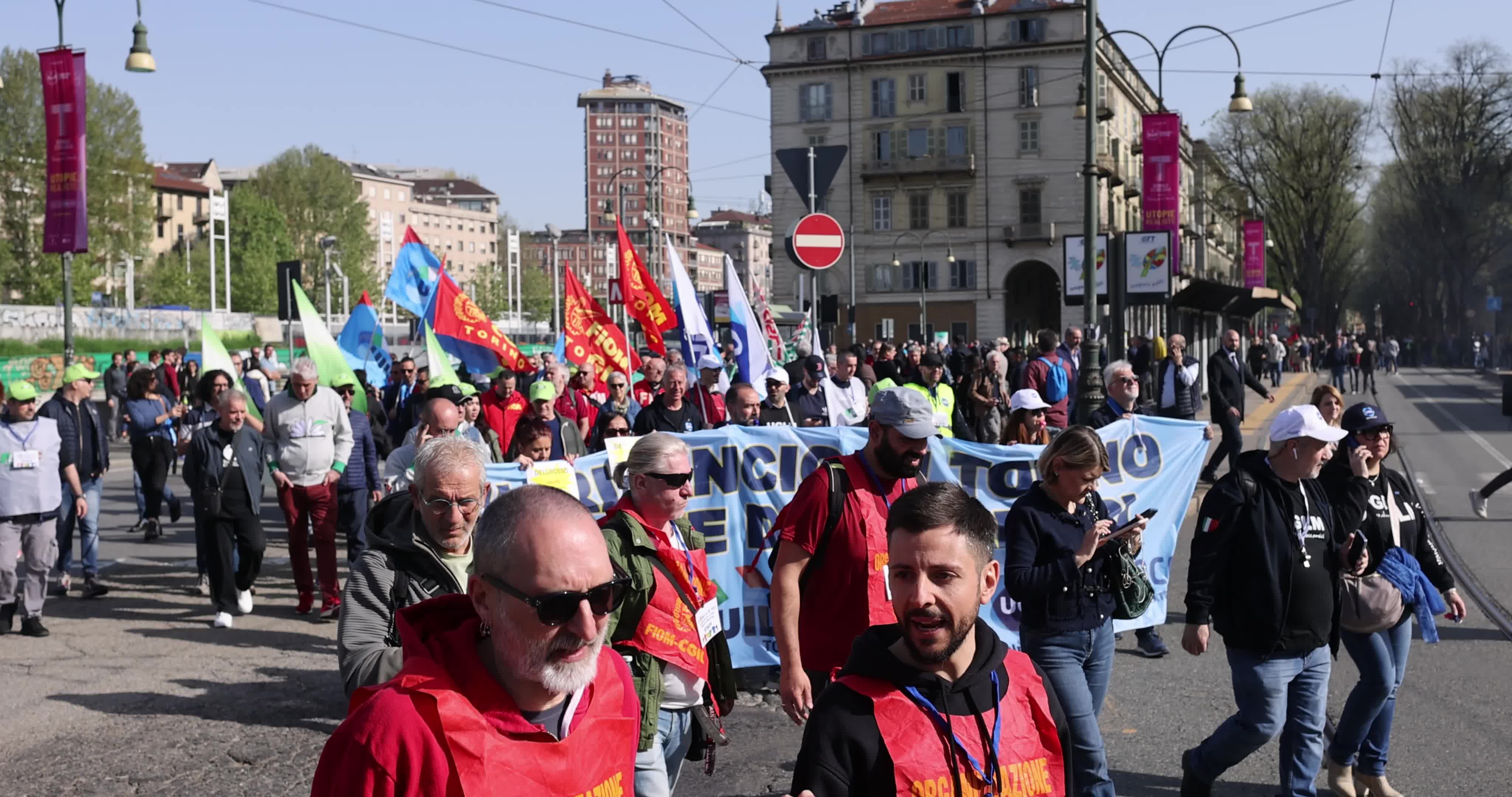 Protest of automotive workers to ask for the relaunch of the car in Italy
