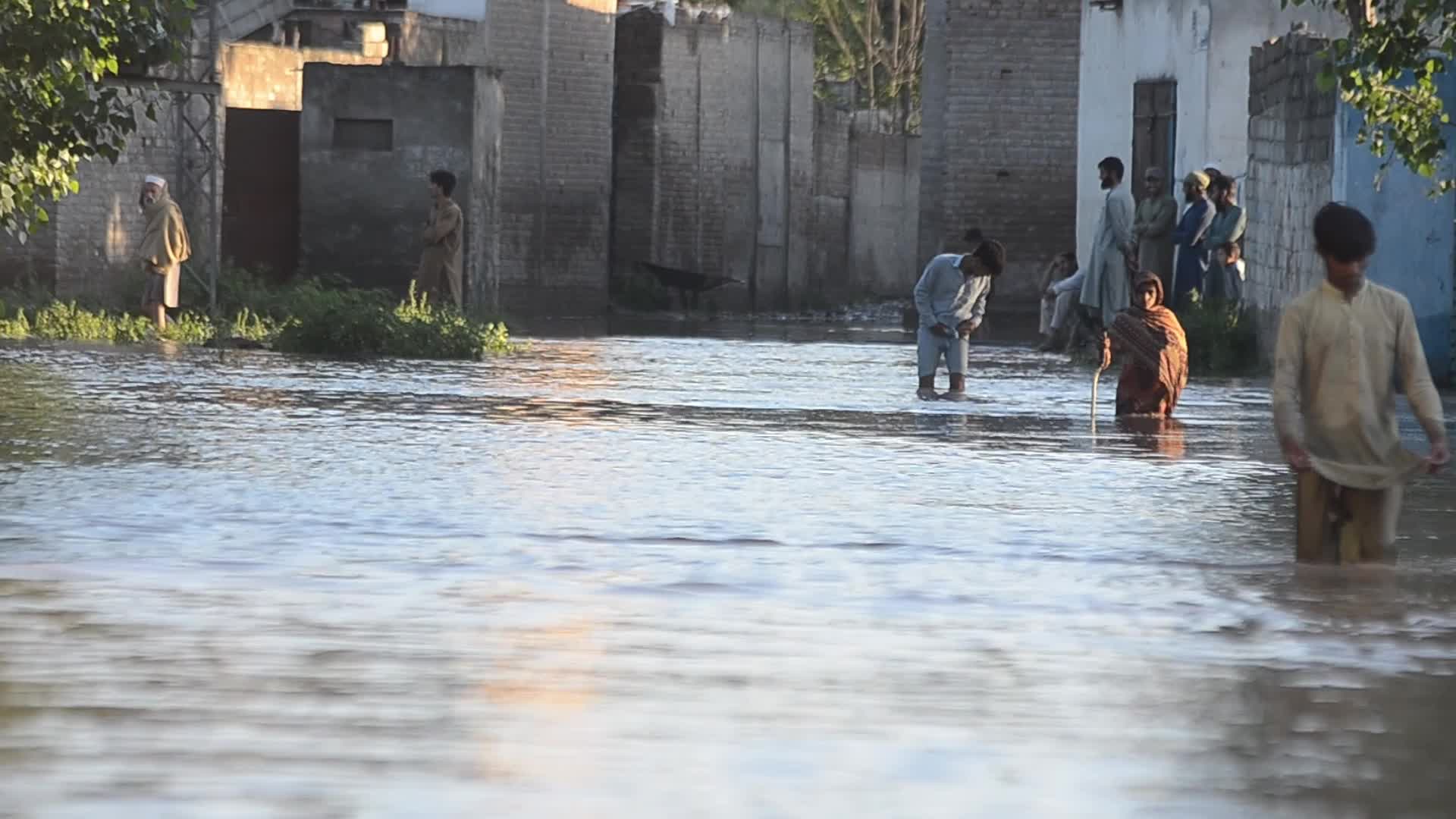 Heavy rains and floods kill dozens in Pakistan's southwest 