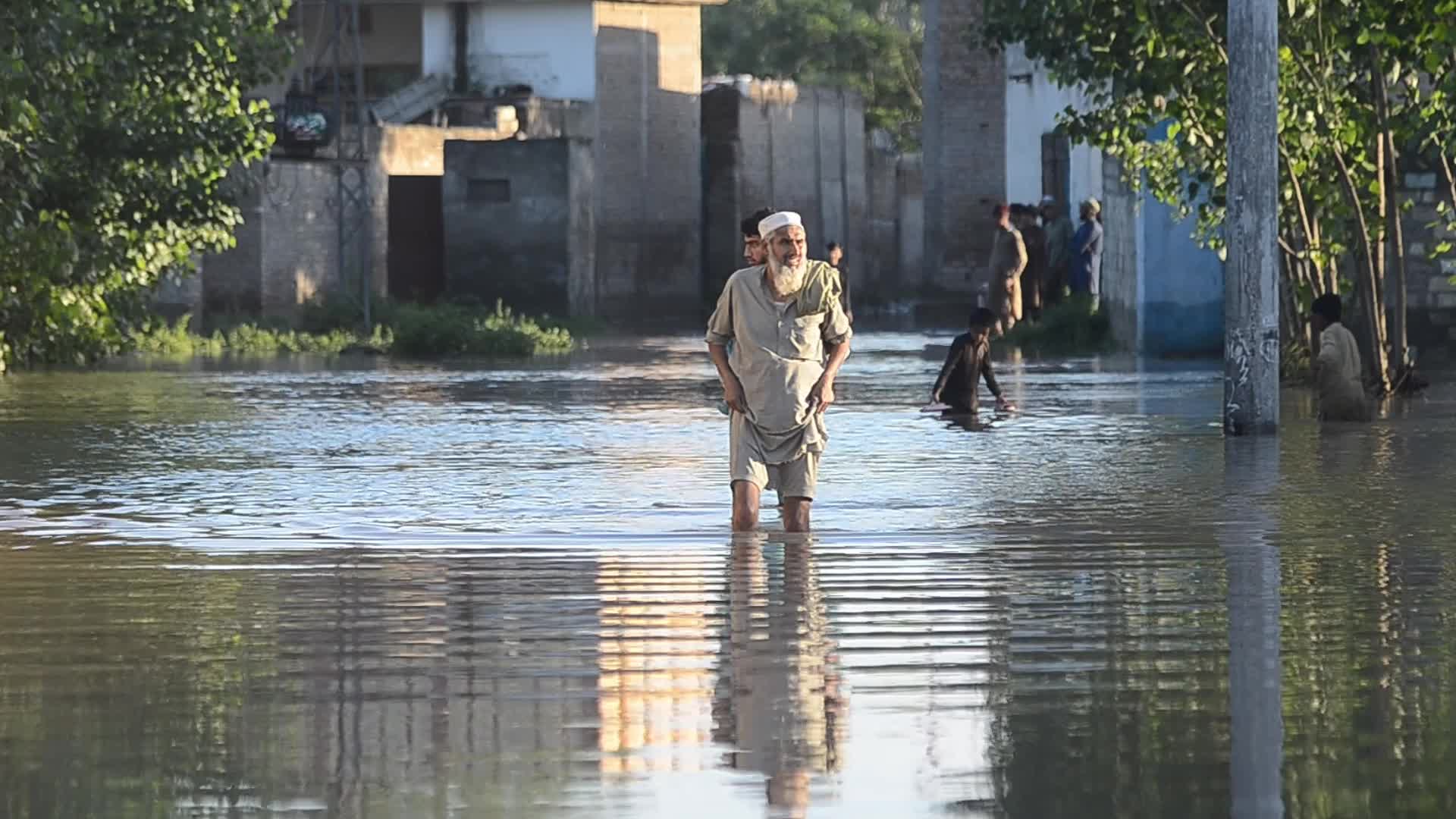 Heavy rains and floods kill dozens in Pakistan's southwest 