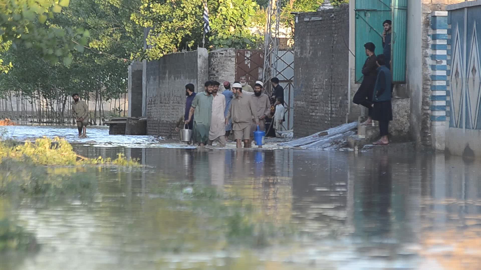 Heavy rains and floods kill dozens in Pakistan's southwest 