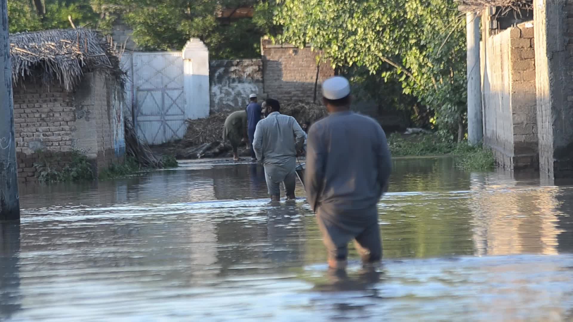 Heavy rains and floods kill dozens in Pakistan's southwest 