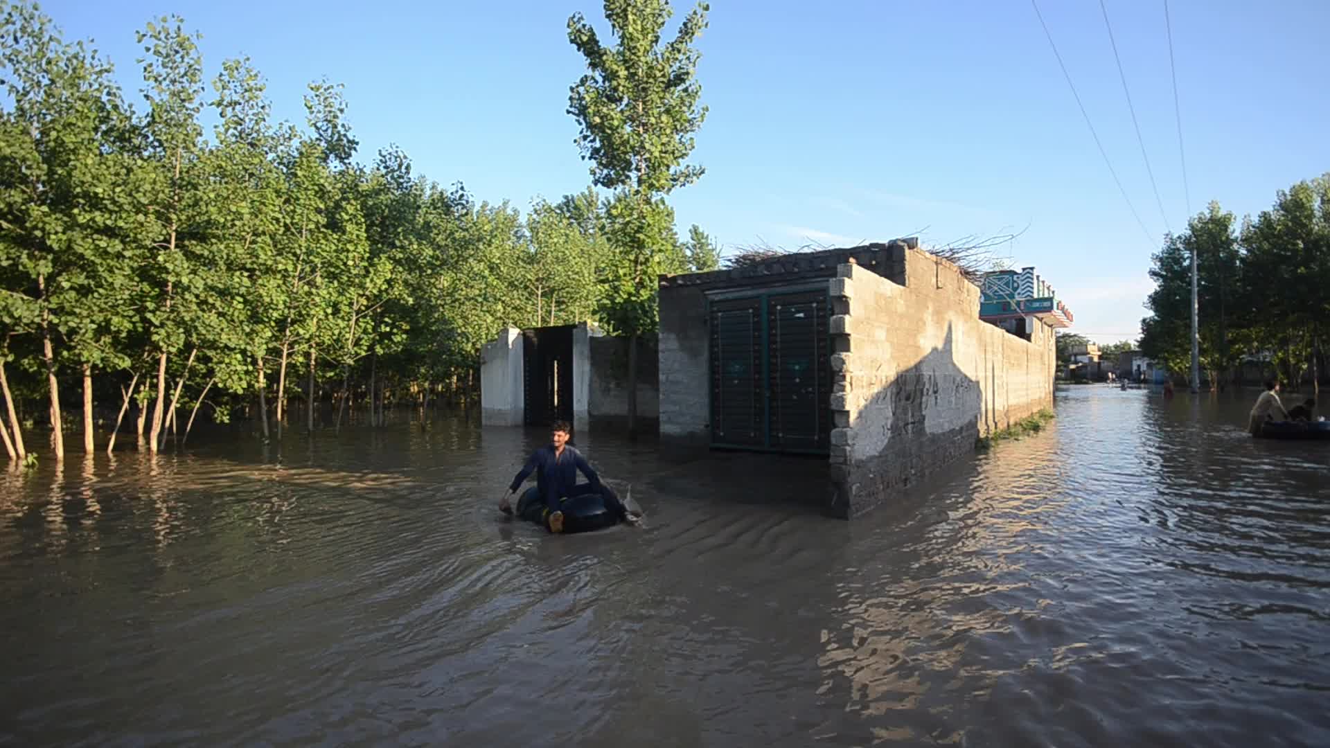 Heavy rains and floods kill dozens in Pakistan's southwest 