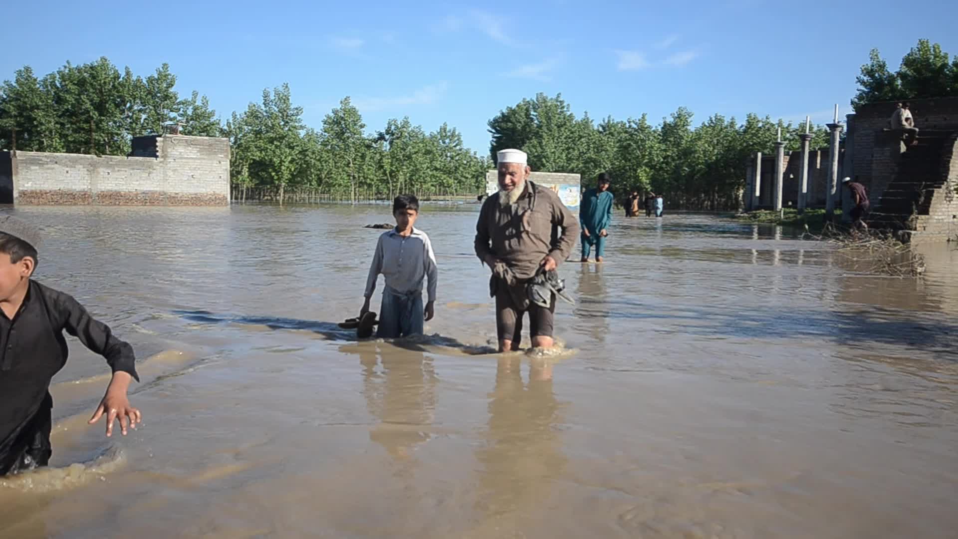 Heavy rains and floods kill dozens in Pakistan's southwest 