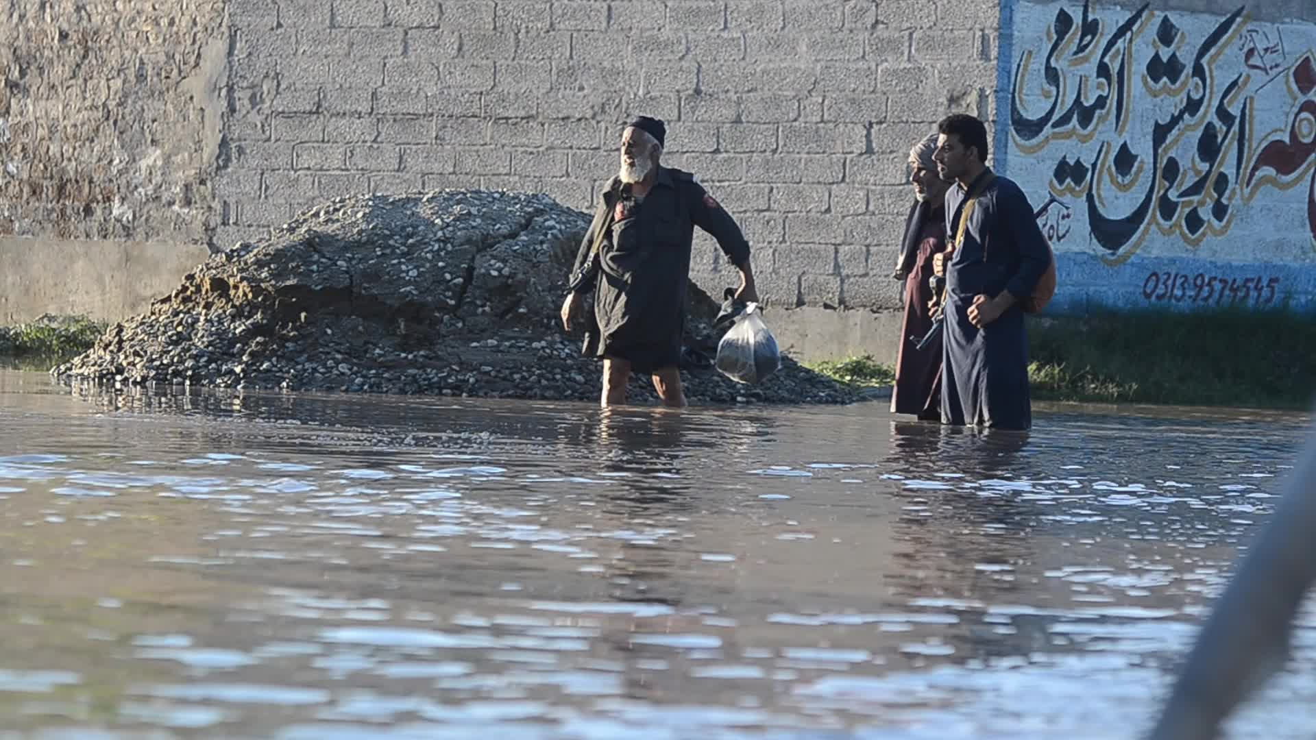 Heavy rains and floods kill dozens in Pakistan's southwest 