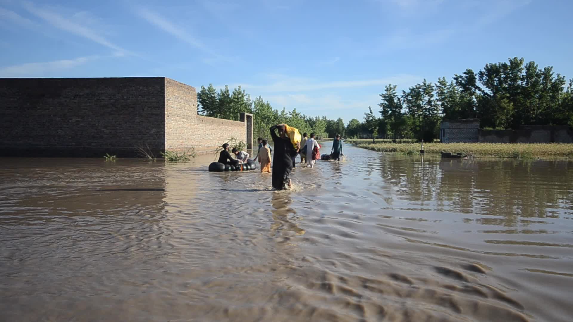 Heavy rains and floods kill dozens in Pakistan's southwest 