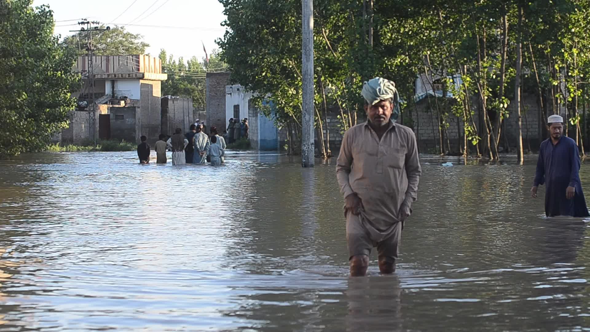Heavy rains and floods kill dozens in Pakistan's southwest 