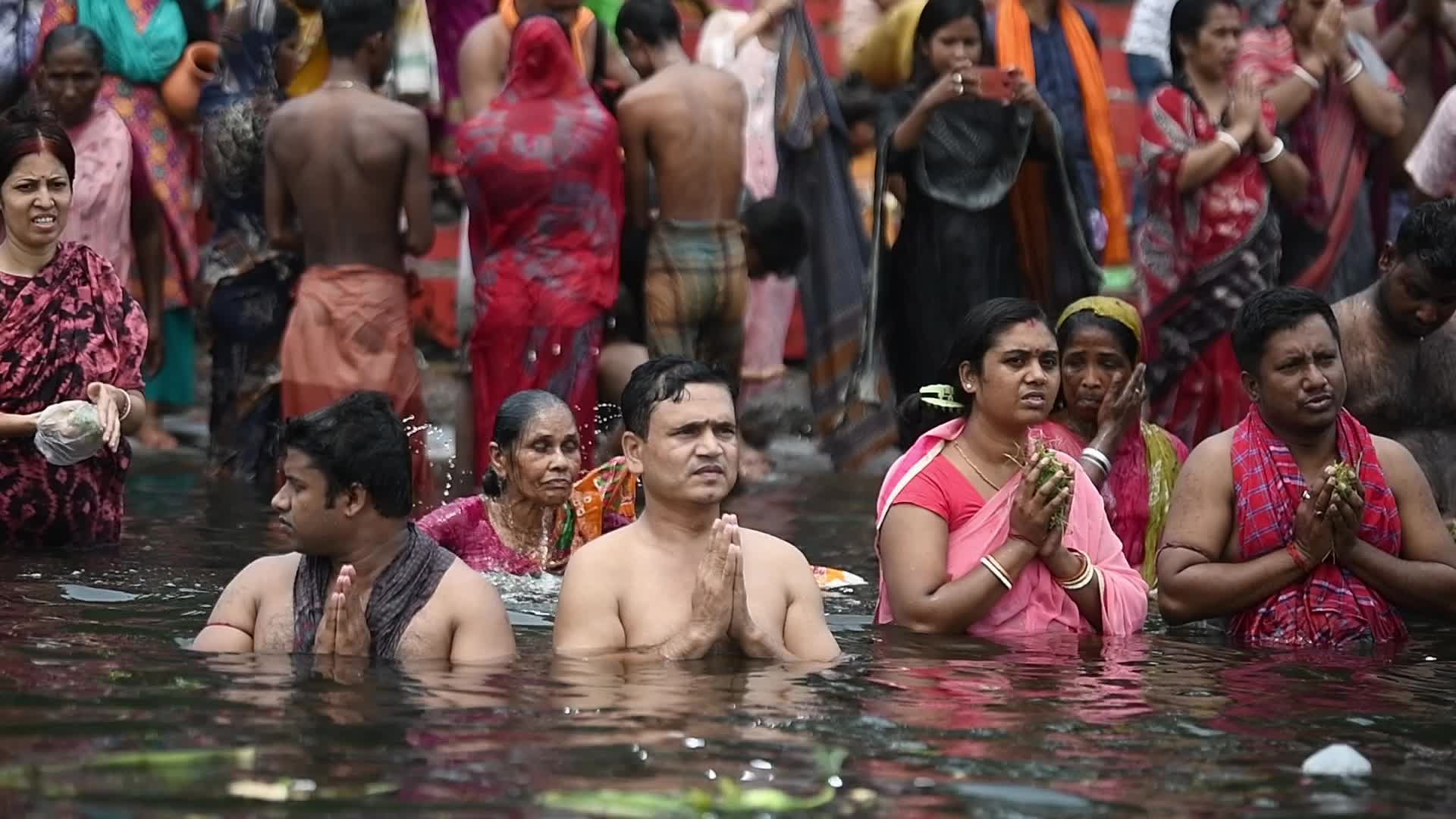 Hindu Pilgrims Take Holy Bath At Langalbandh