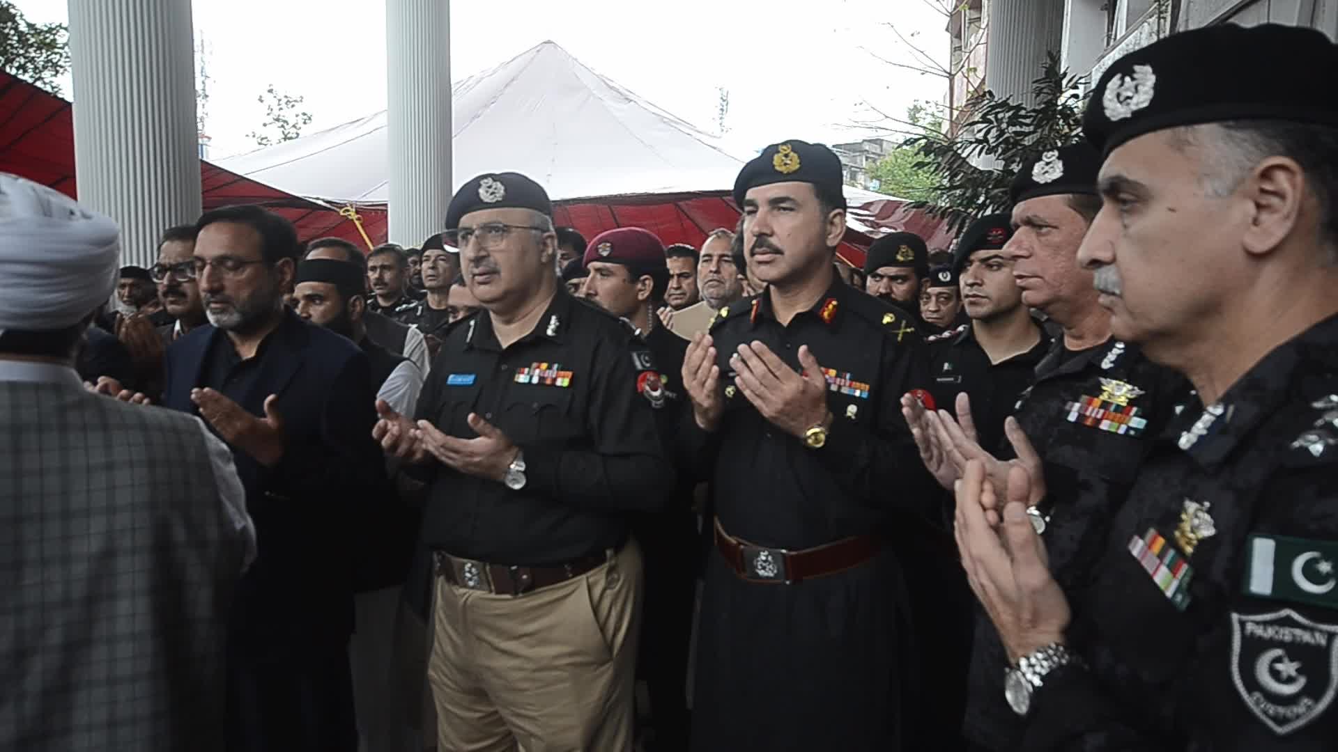 7 Including 5 Customs Officials Dead in Attack in Dera Ismail Khan