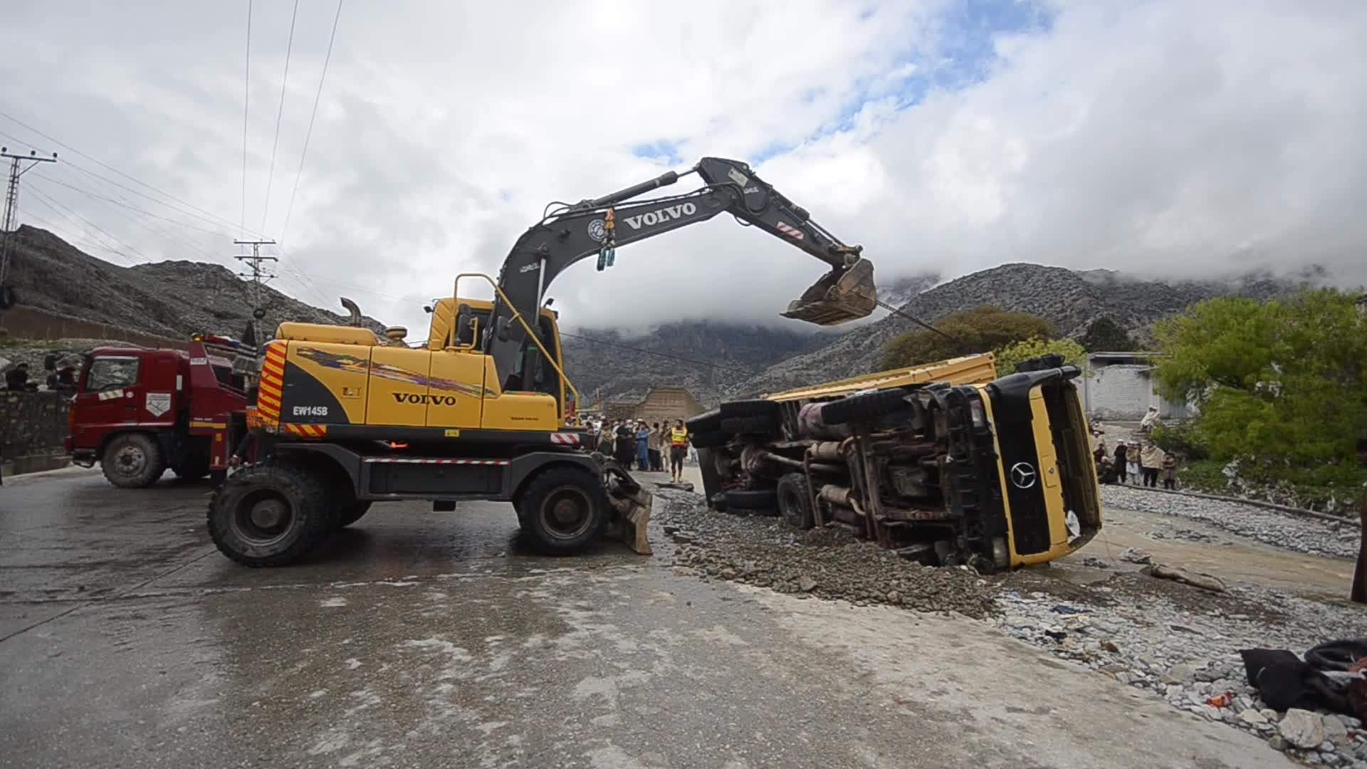 Heavy rains and floods kill dozens in Pakistan's southwest 