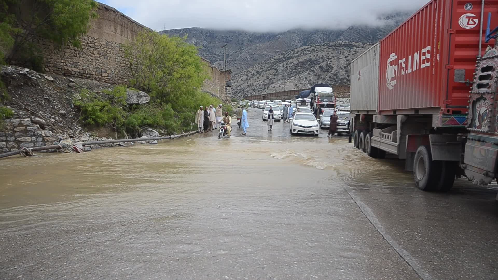 Heavy rains and floods kill dozens in Pakistan's southwest 