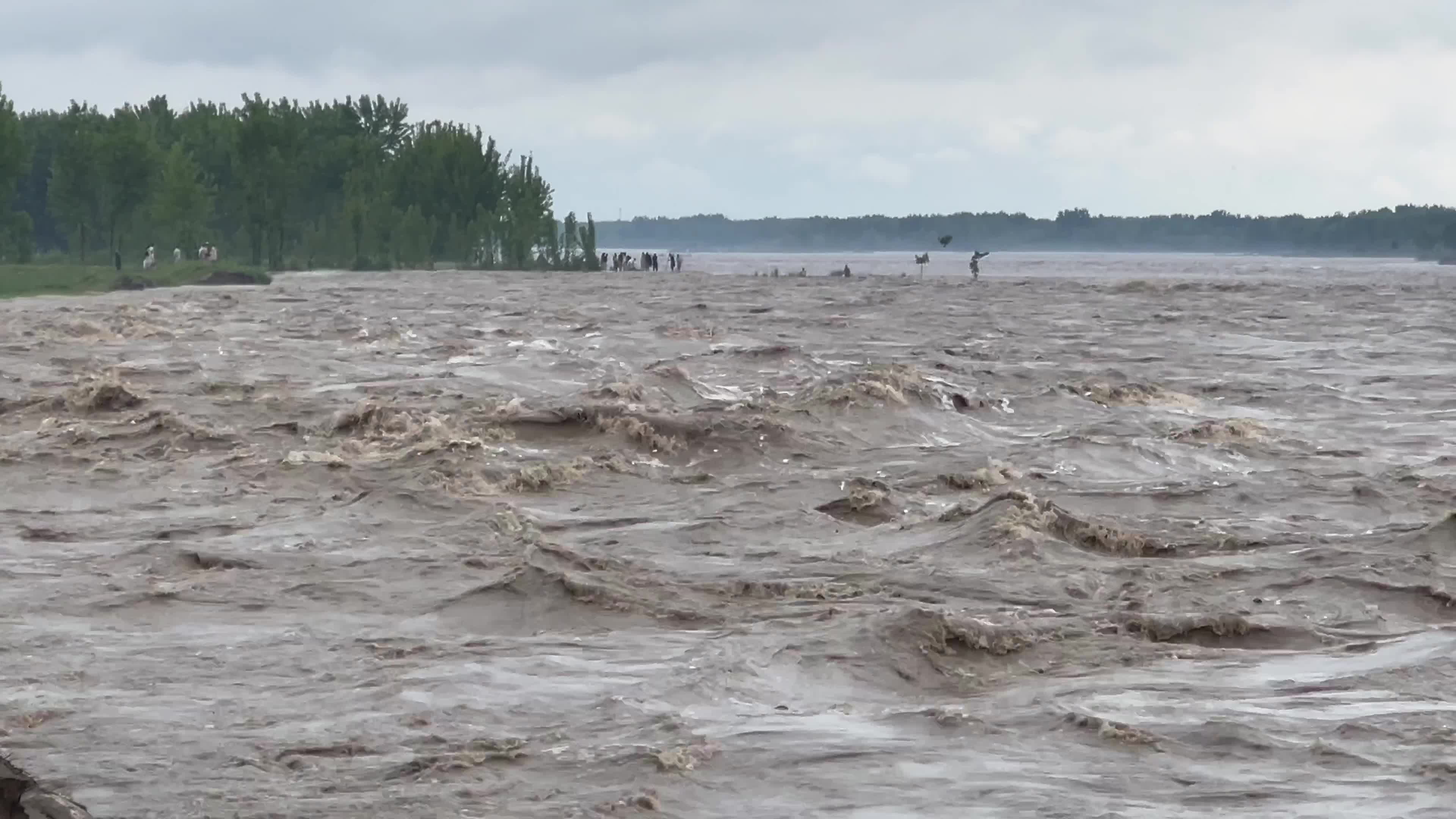 Heavy rains and floods kill dozens in Pakistan's southwest