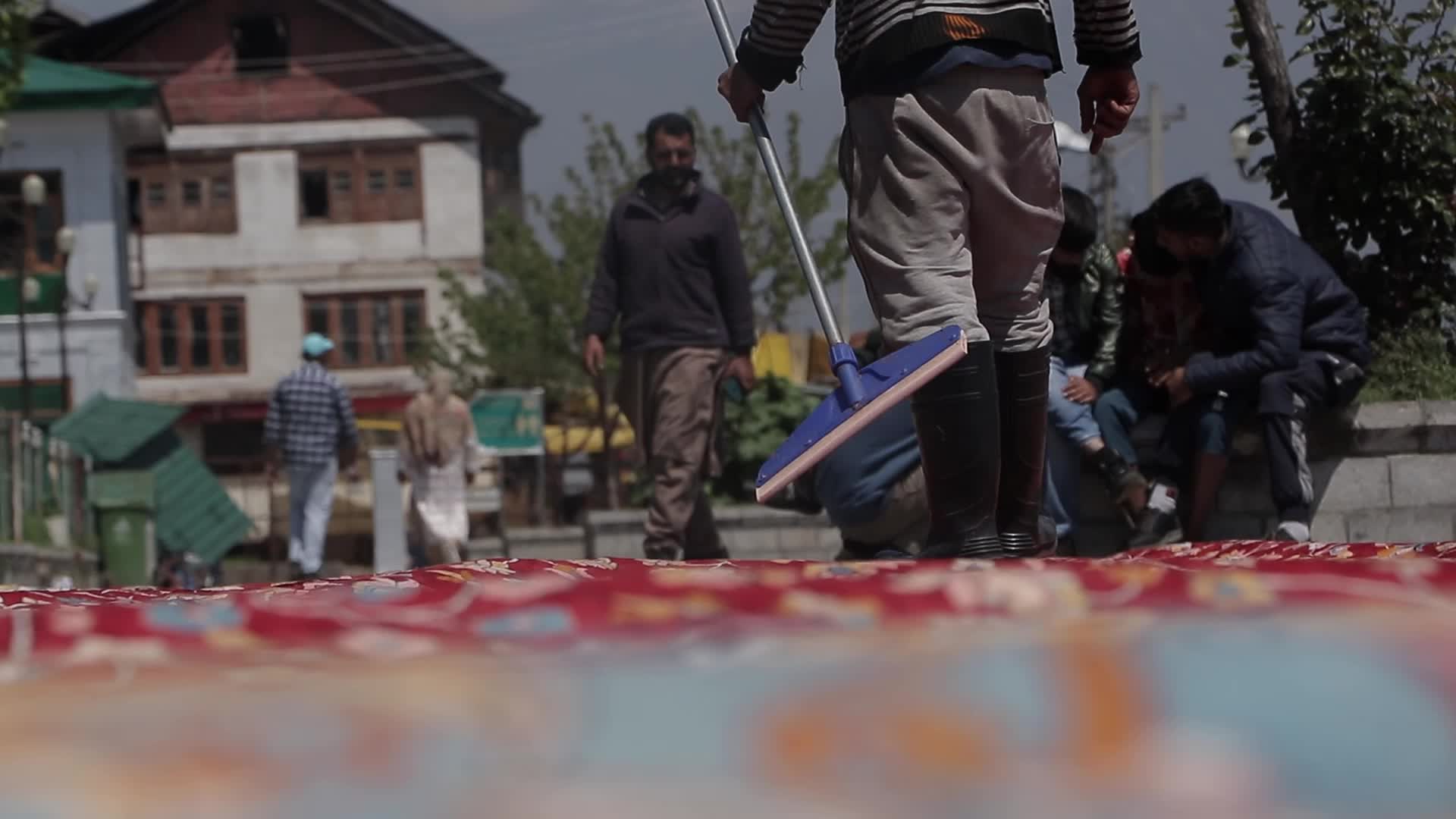 Kashmir’s carpet artisans claim to have made Asia’s largest hand-knotted carpet