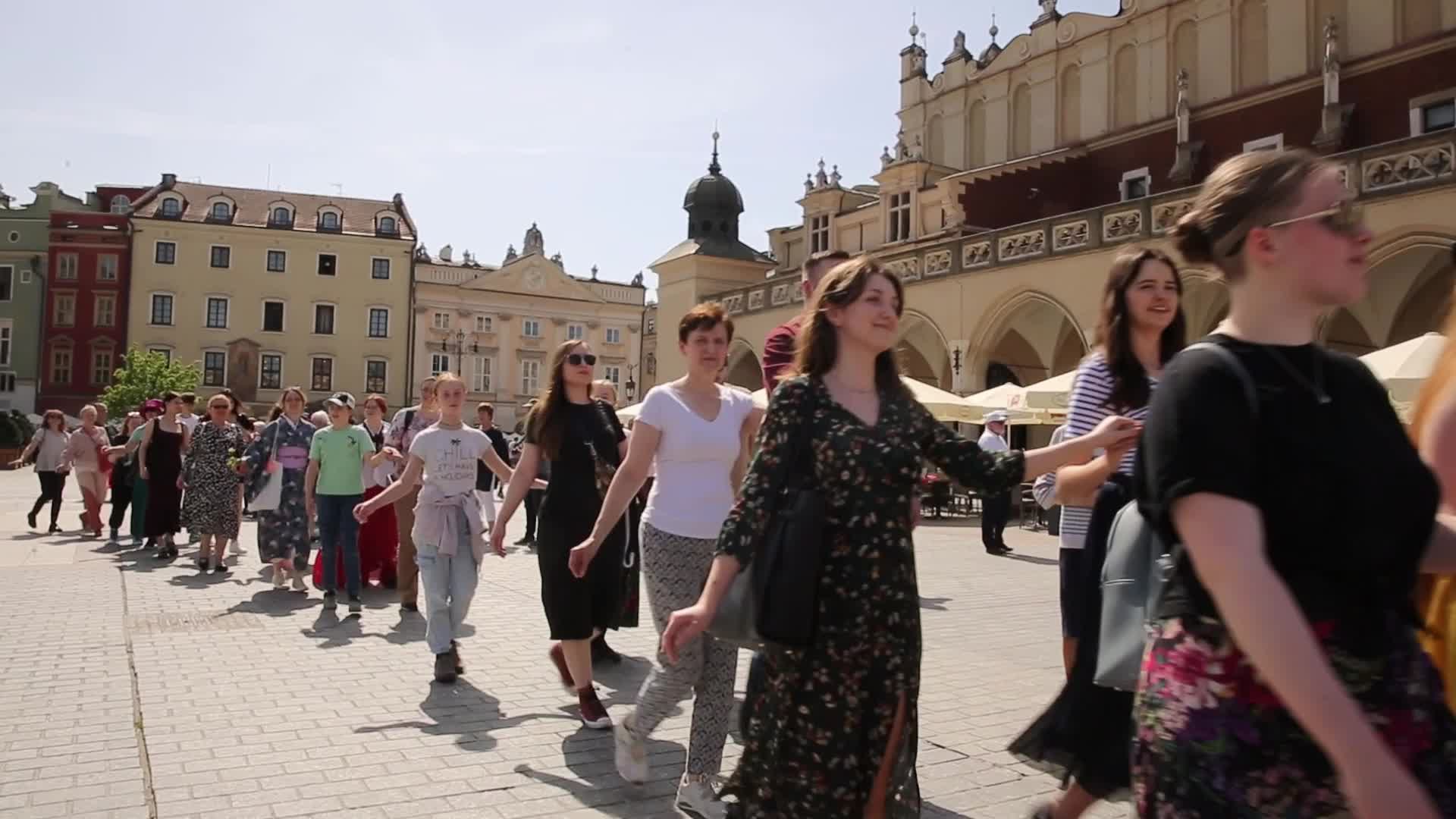 International Dance Day celebrated with Polonez in Krakow