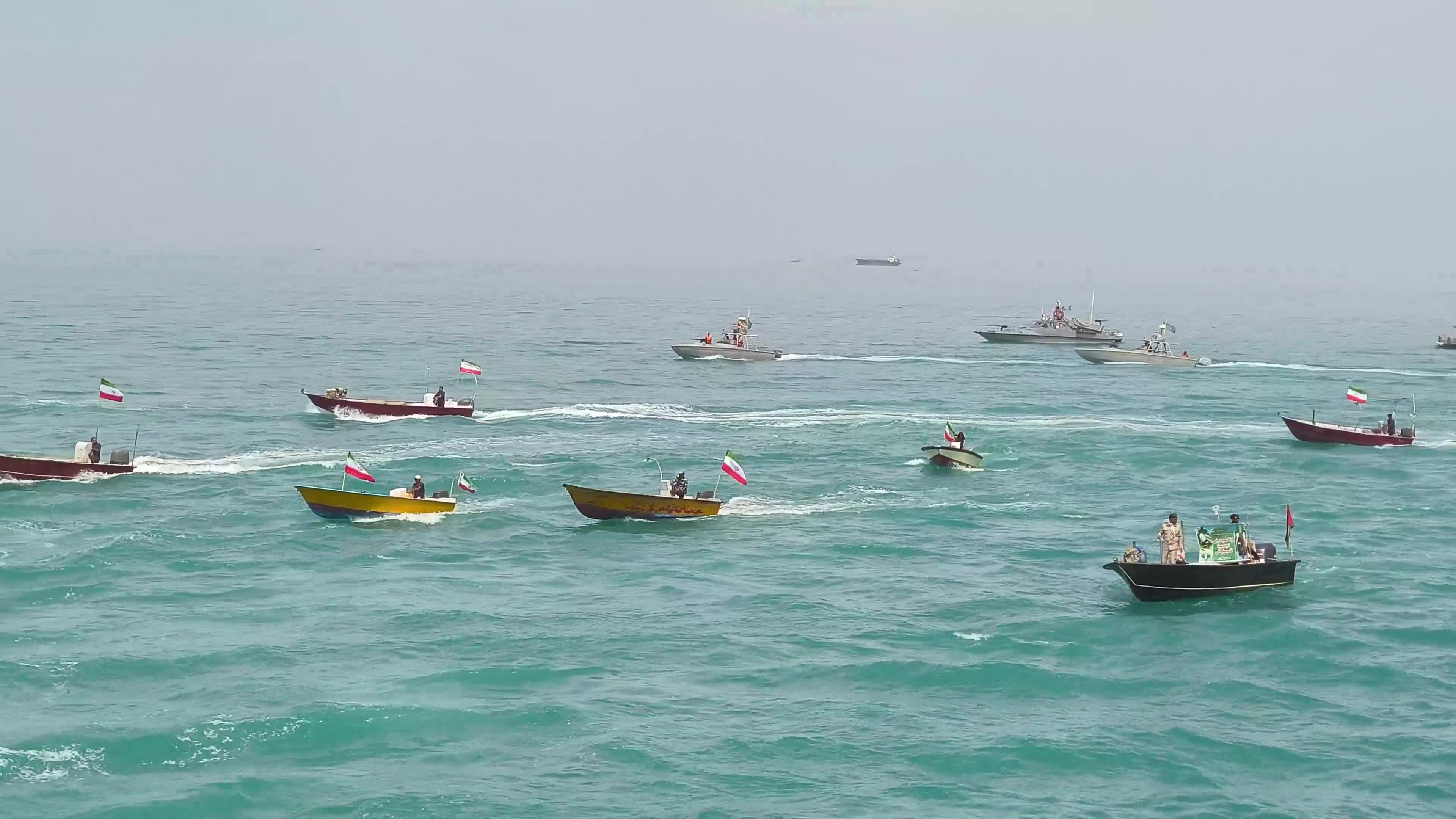 IRGC marine parade commemorating Persian Gulf National Day