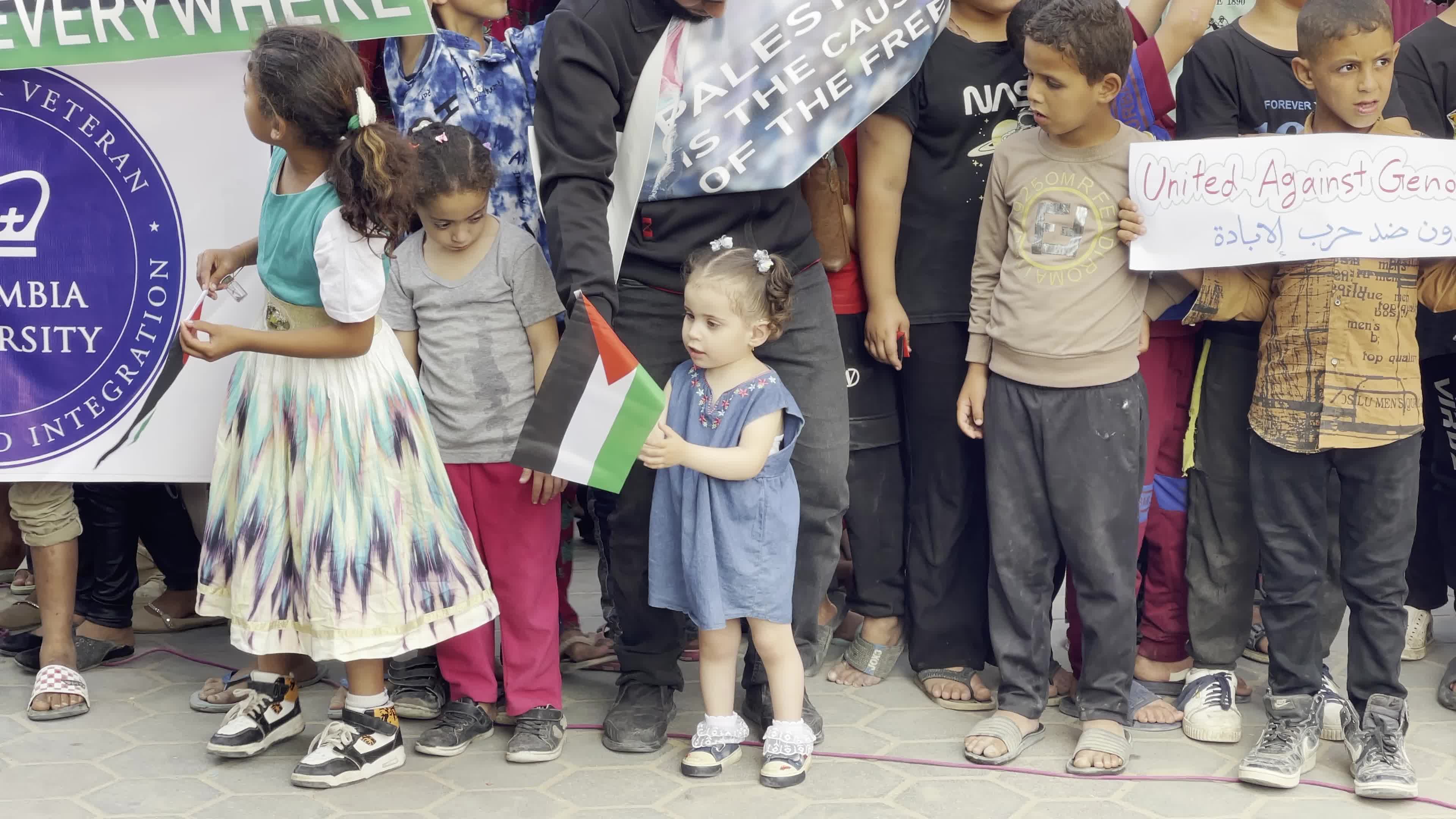 Palestinians Rally in Deir El-Balah to Thank US and Canadian Student Supporters 