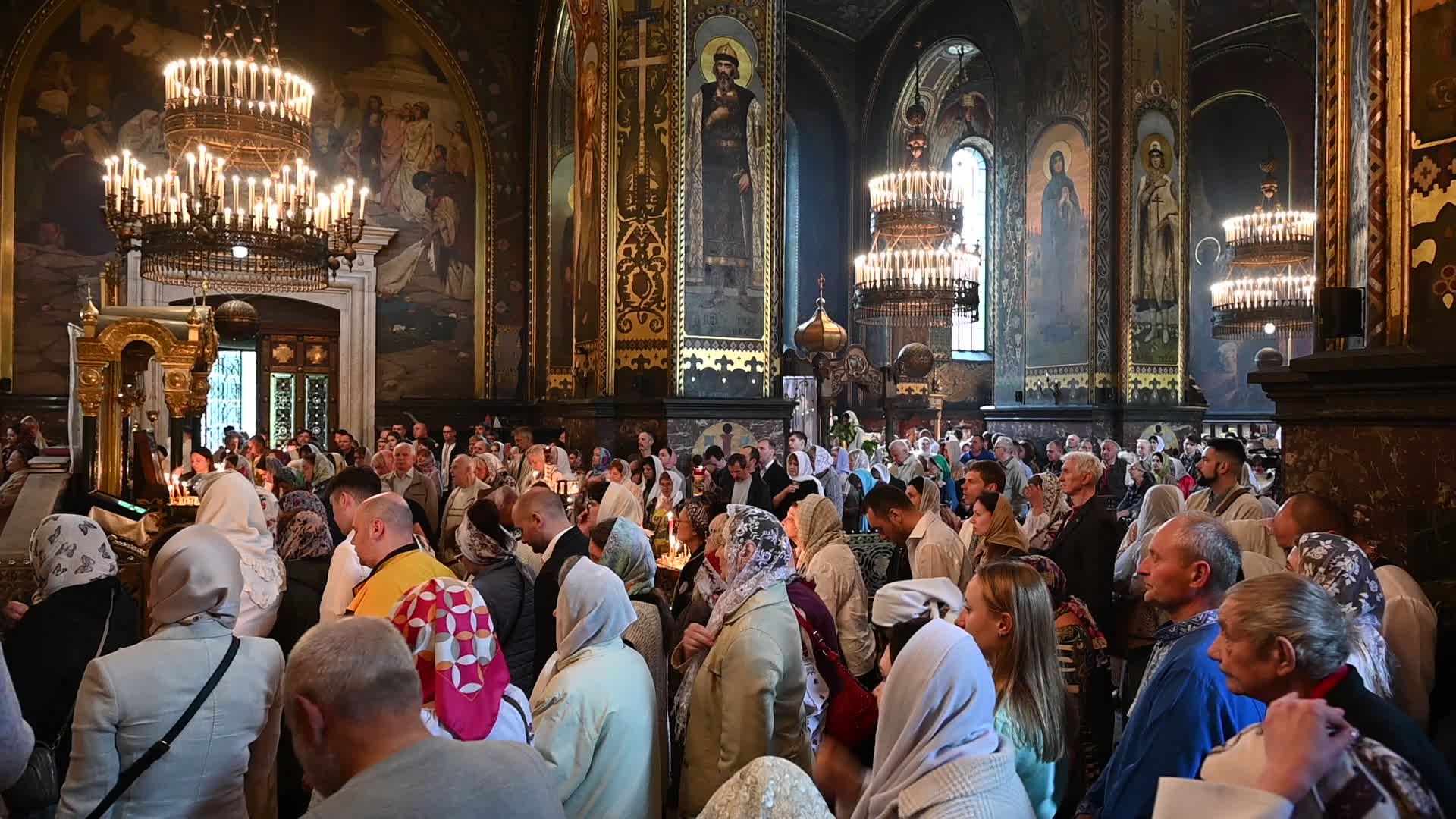 Orthodox Christians celebrate Easter in Kyiv