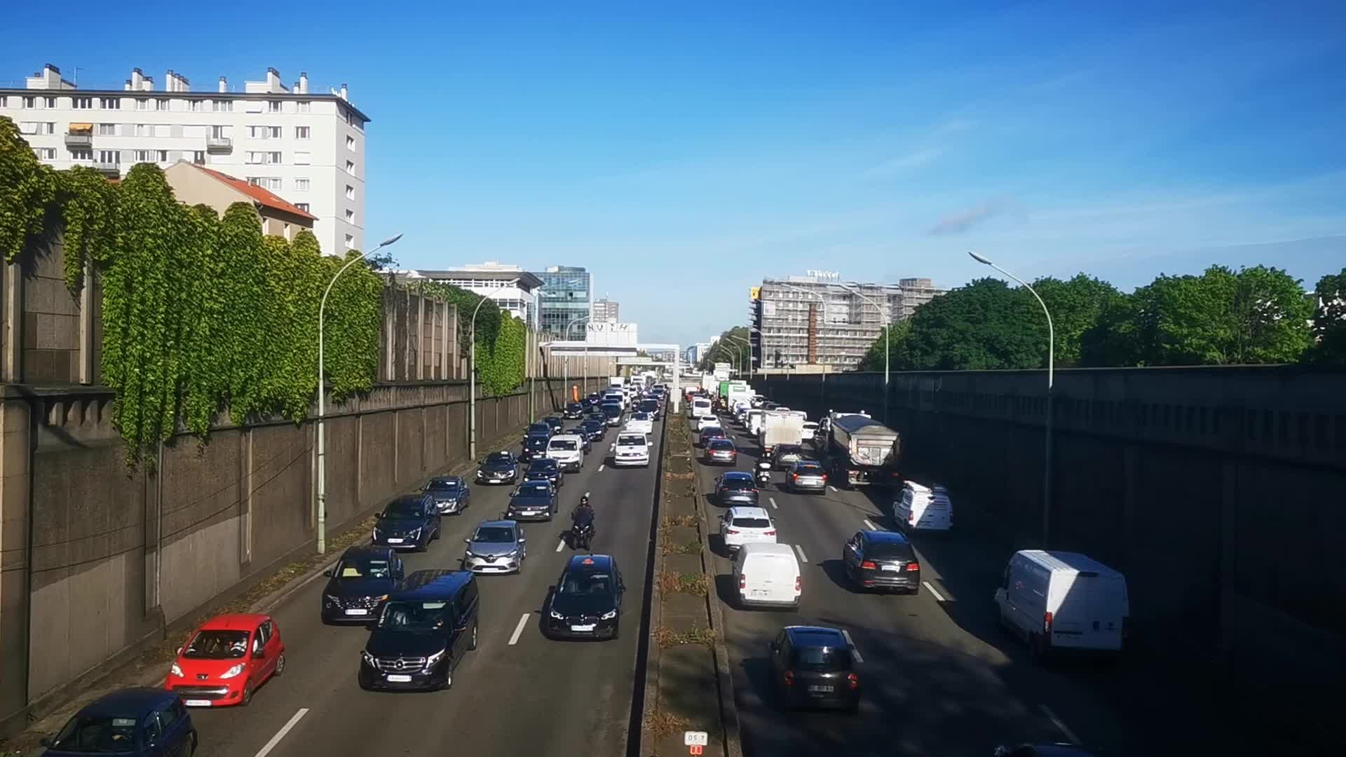 Traffic jams expected in Ile de France and Paris