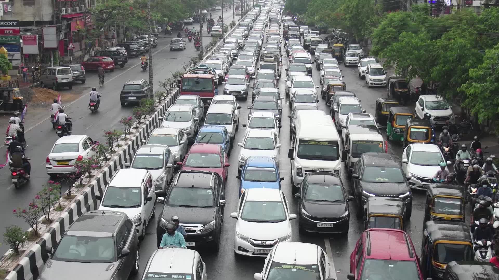 Heavy traffic jam in Guwahati , India