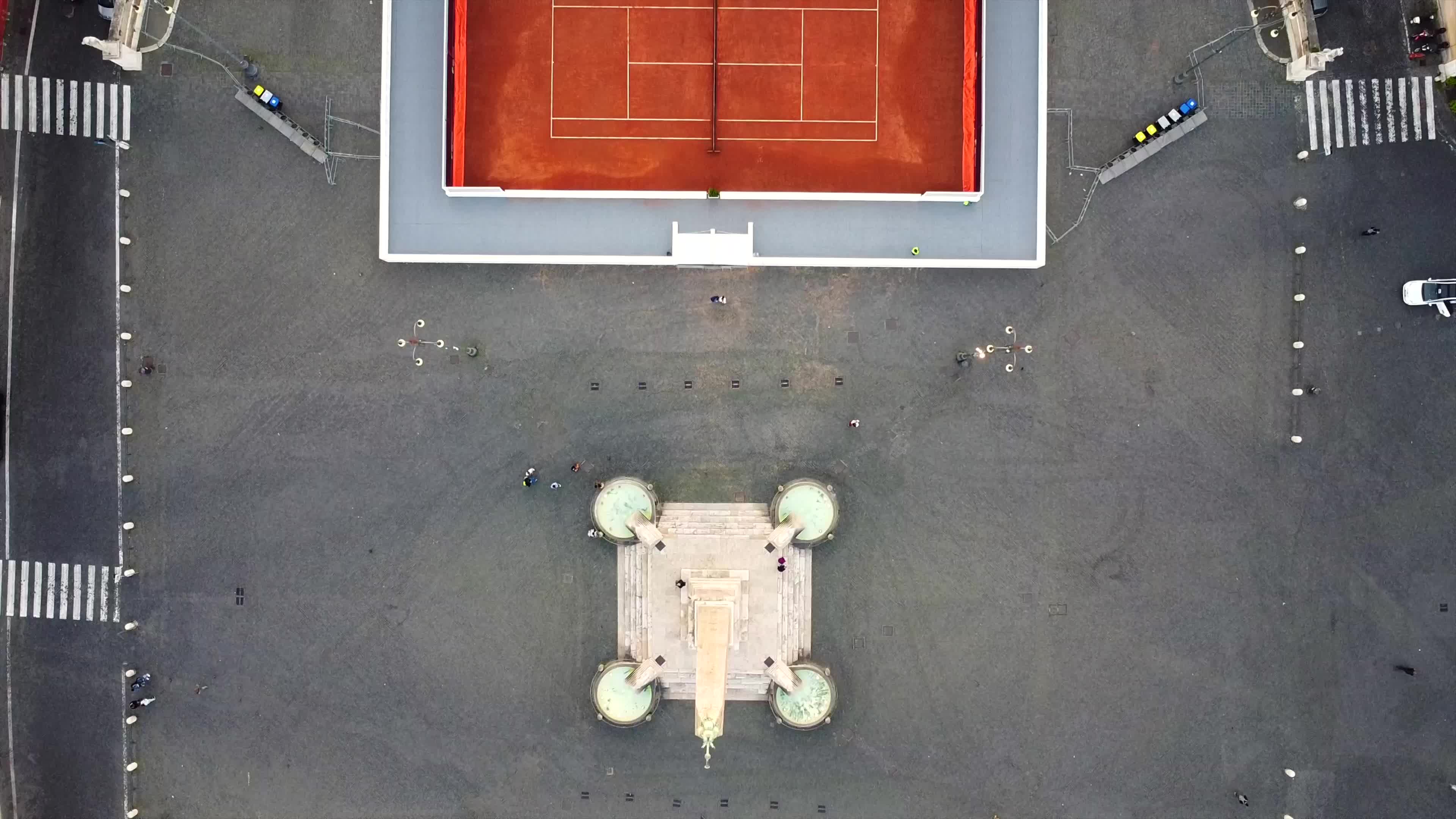 Rome Sets Up Red Clay Court in Piazza del Popolo for Italian Open