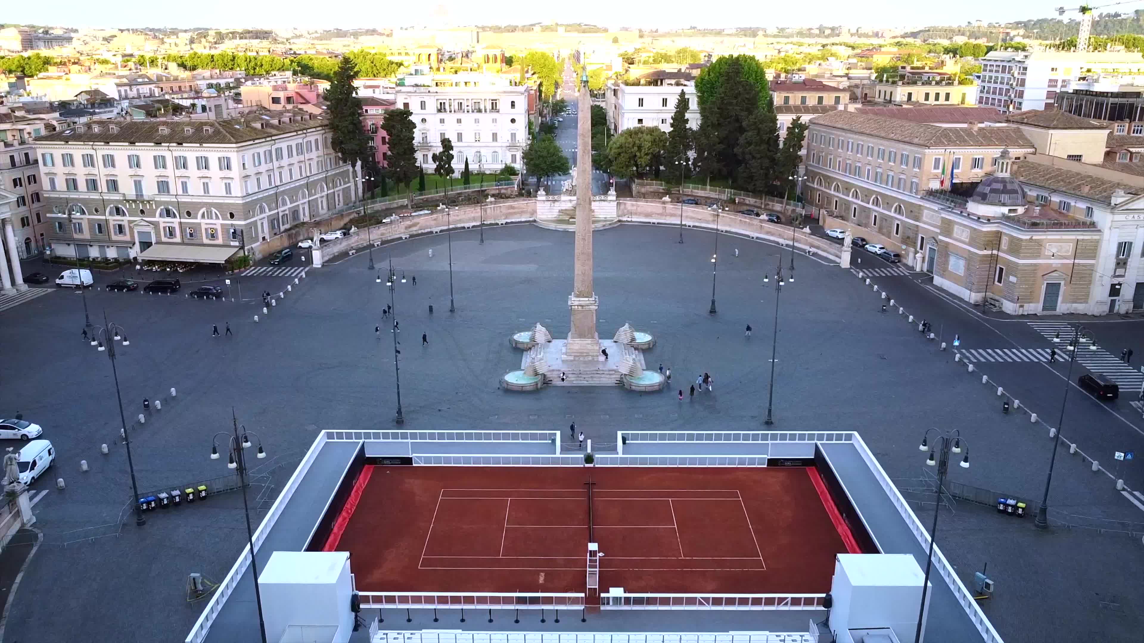 Rome Sets Up Red Clay Court in Piazza del Popolo for Italian Open