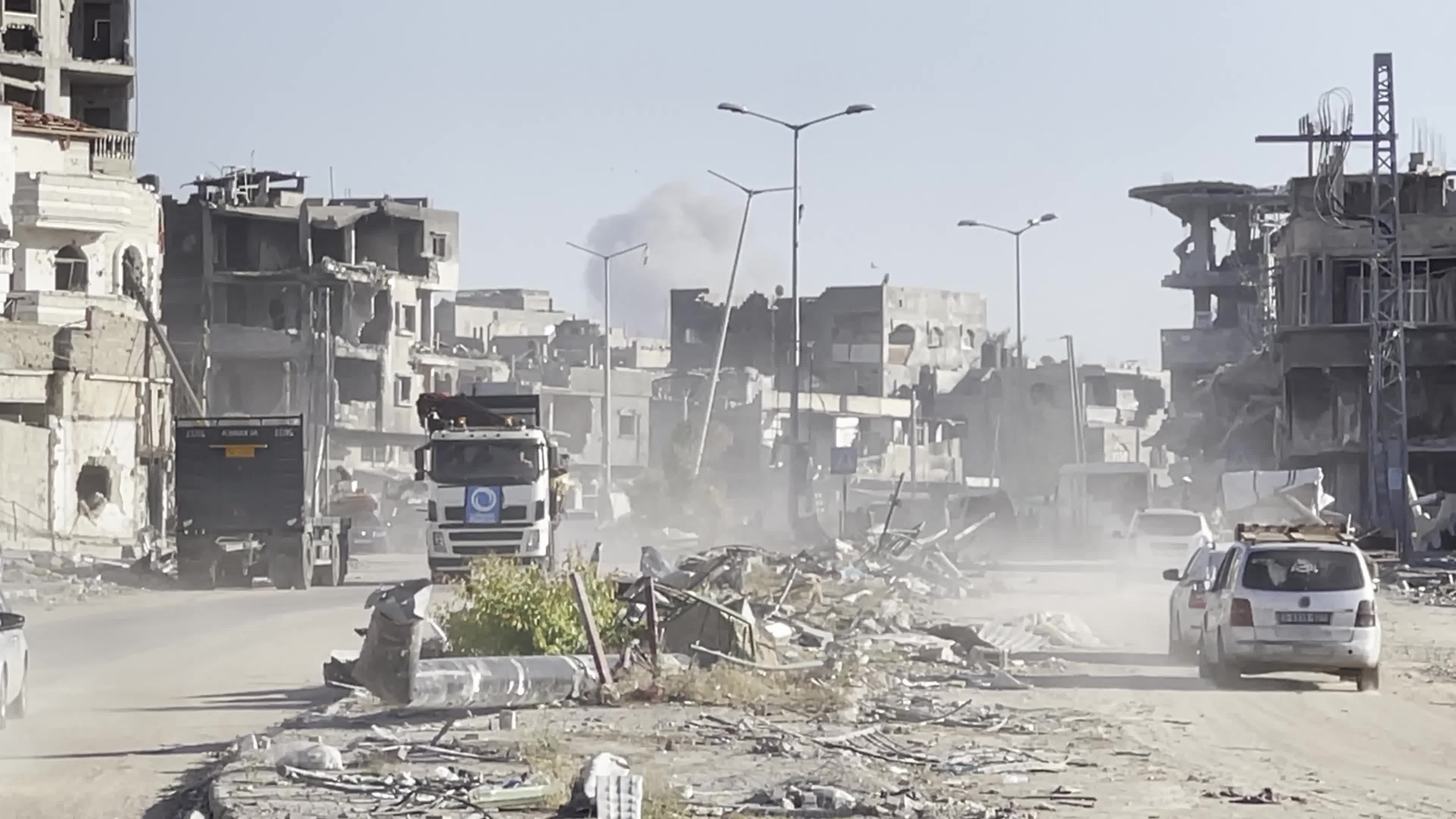 Displaced Palestinians Flee Rafah Following Evacuation Order
