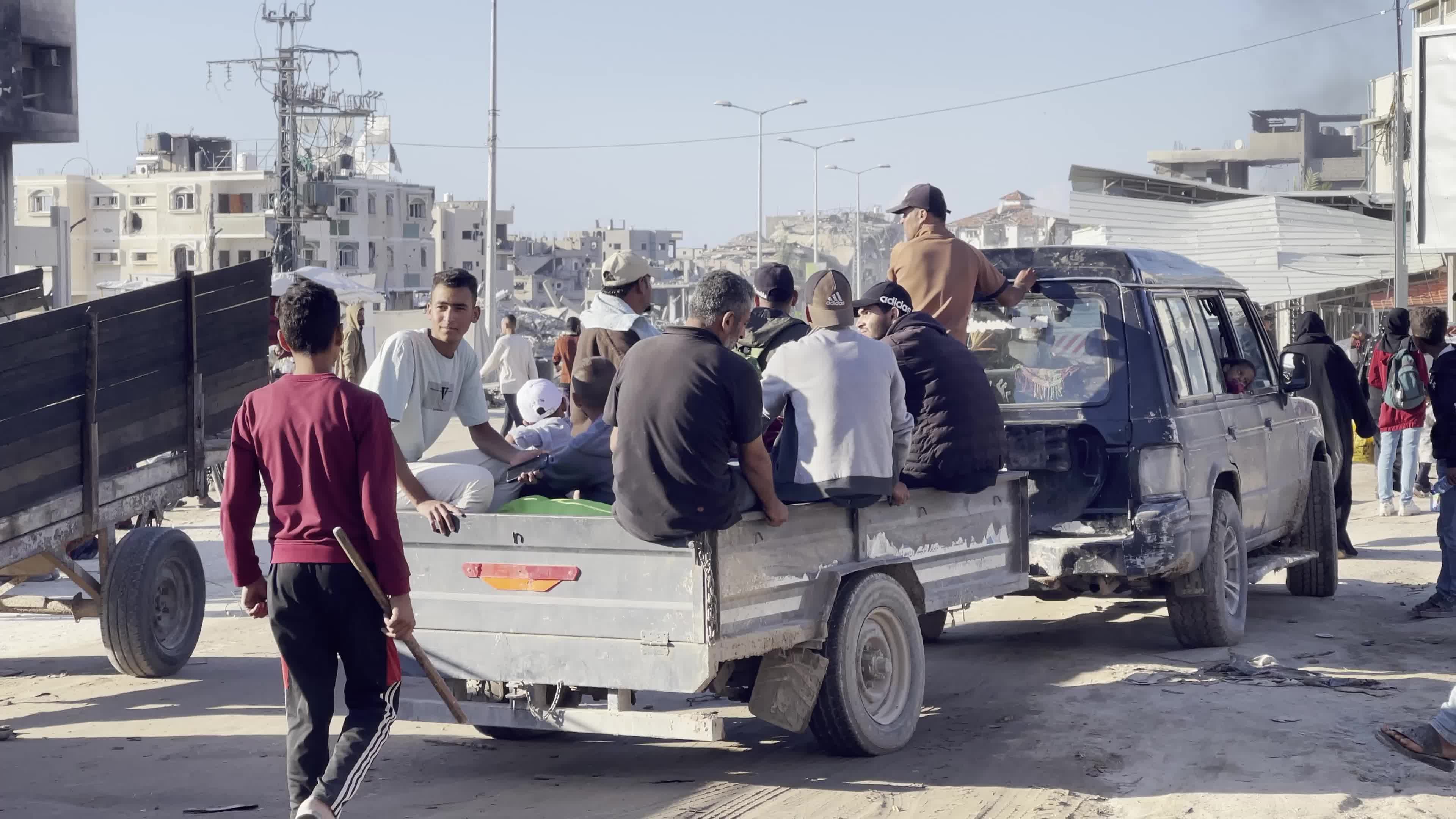 Displaced Palestinians Flee Rafah Following Evacuation Order