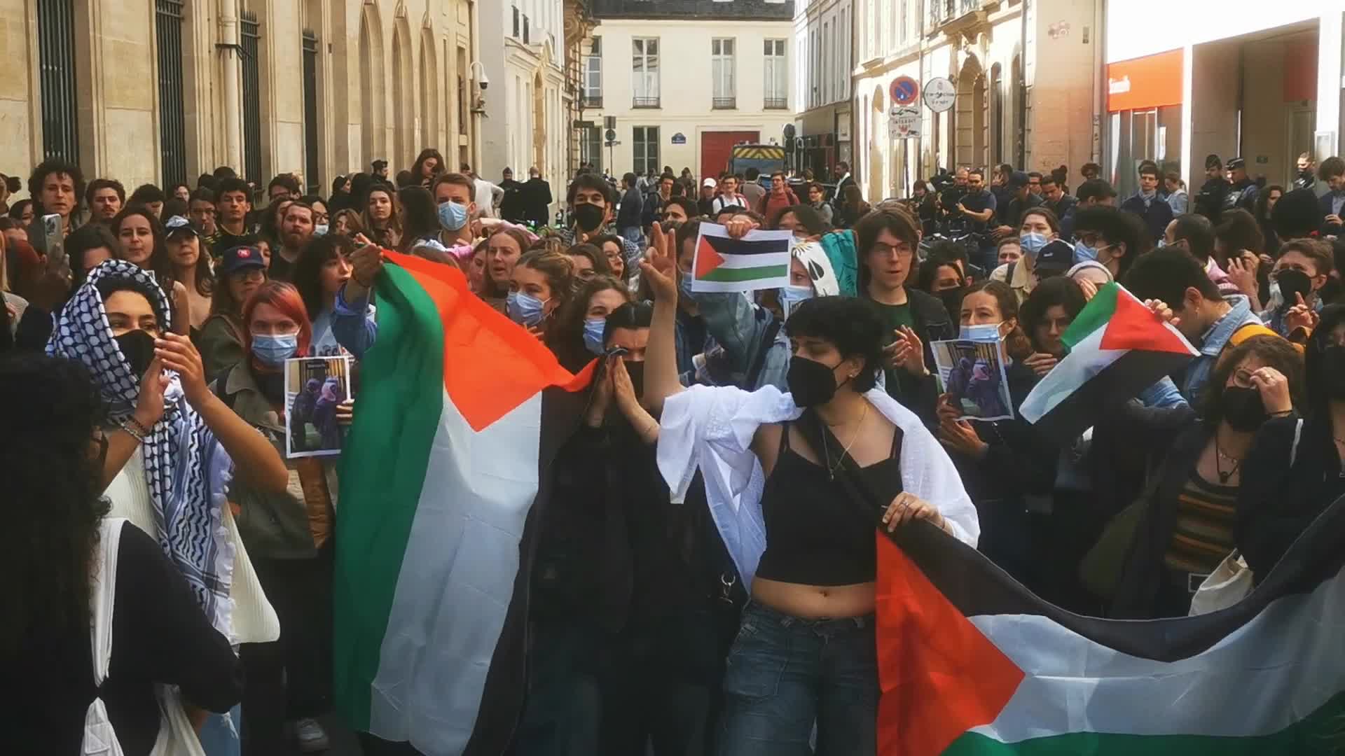Pro Palestinians Students Demonstrate in Paris, France