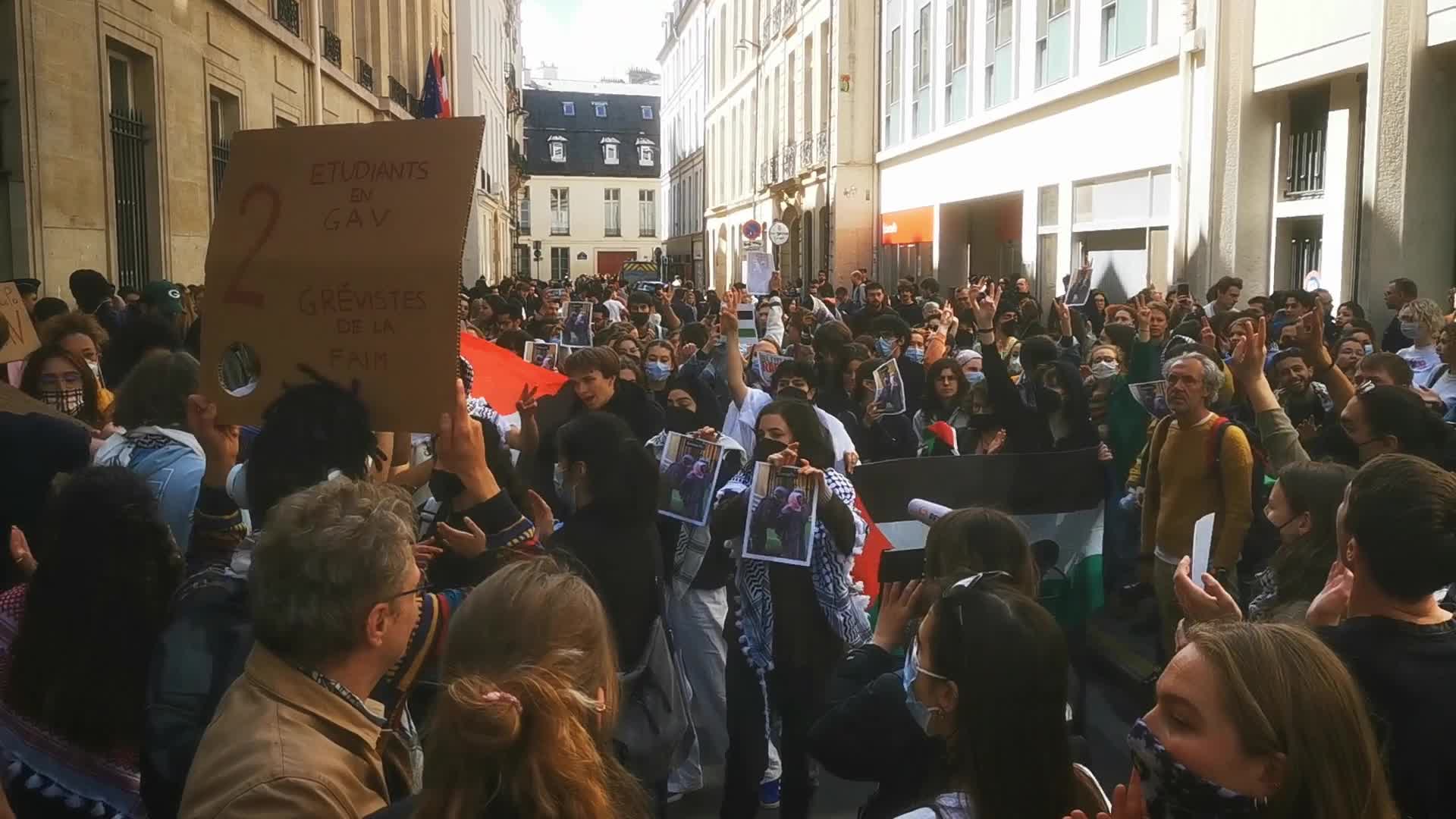 Pro Palestinians Students Demonstrate in Paris, France