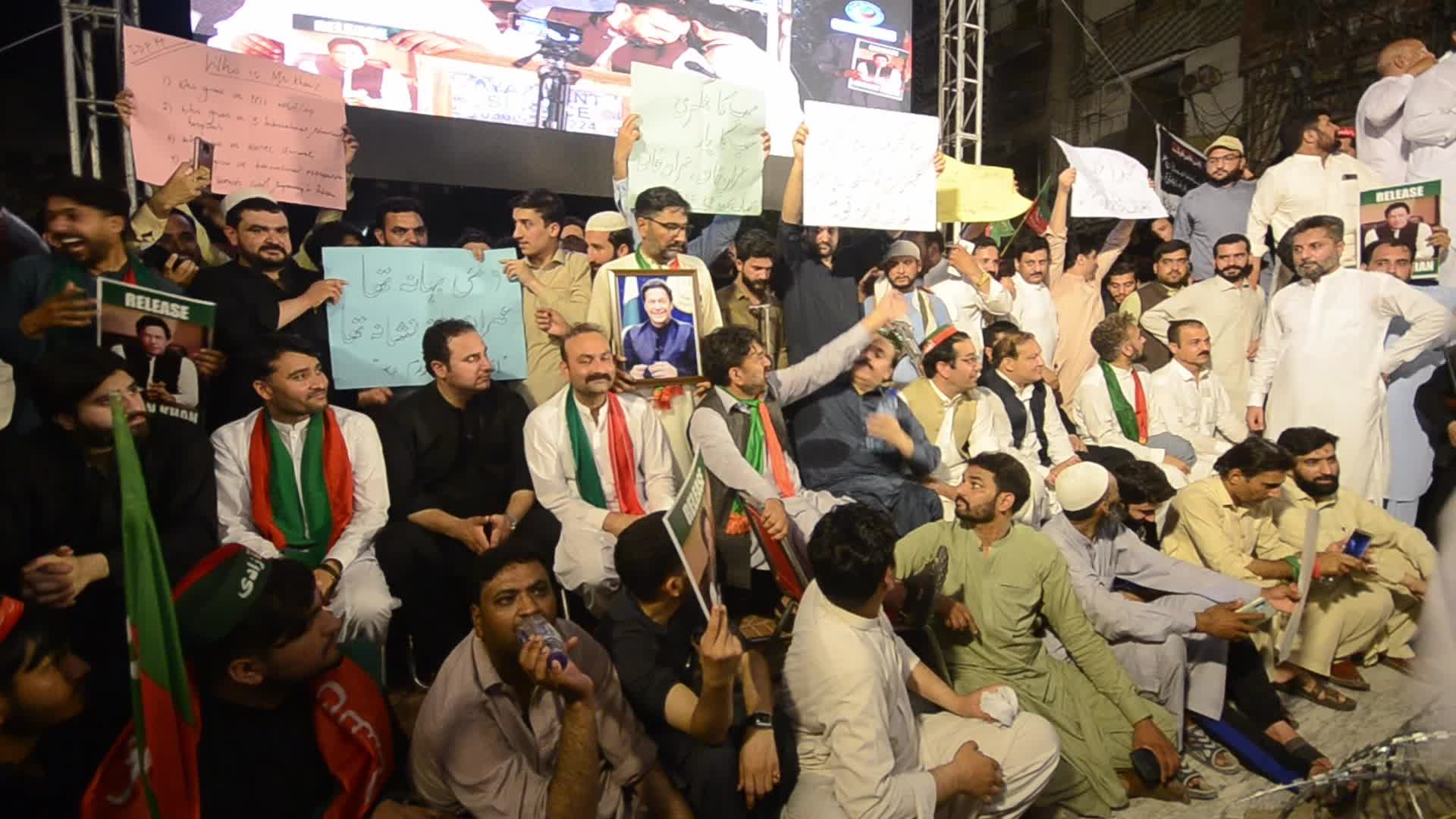 Supporters of Pakistan's PTI party protest for release of former PM Imran Khan 