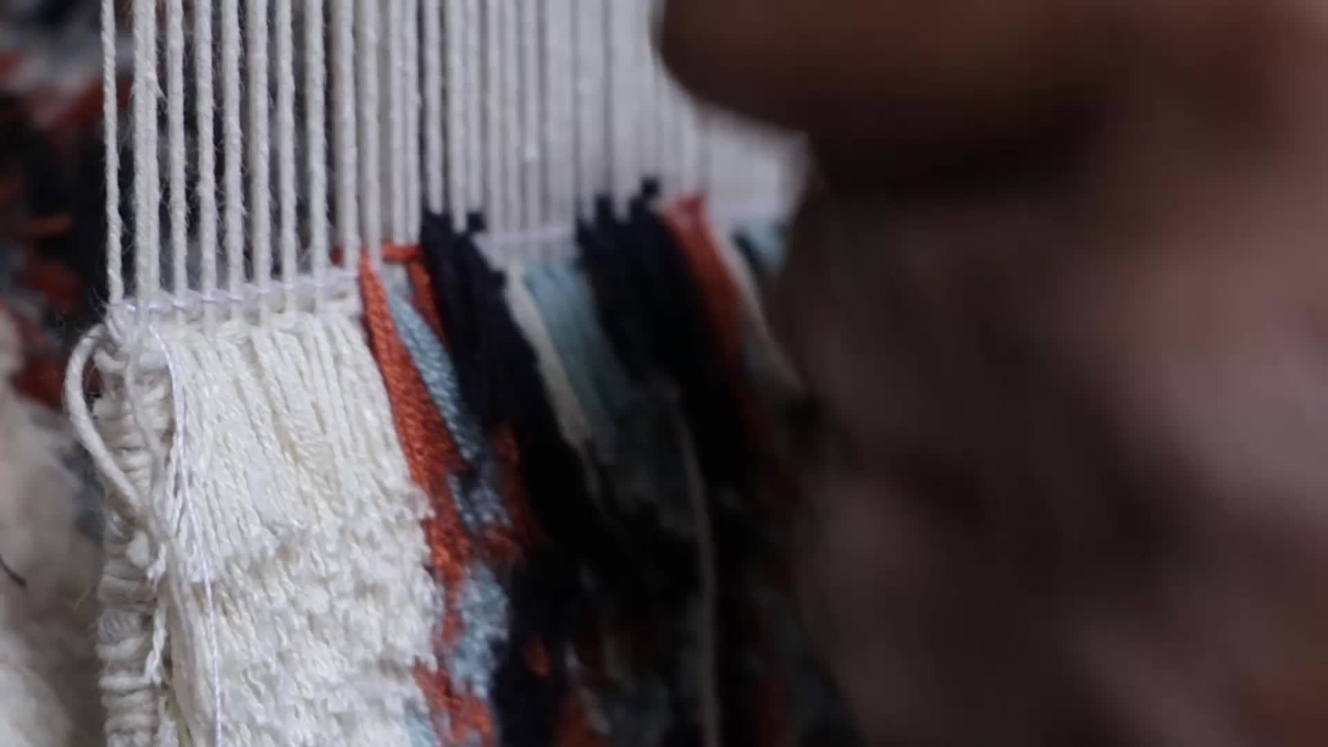 Kashmiri Carpet Weaving Factory Faces Challenges