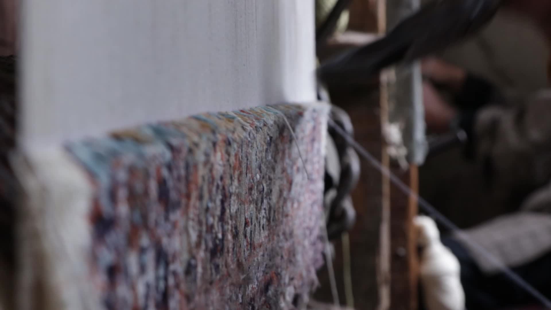 Kashmiri Carpet Weaving Factory Faces Challenges