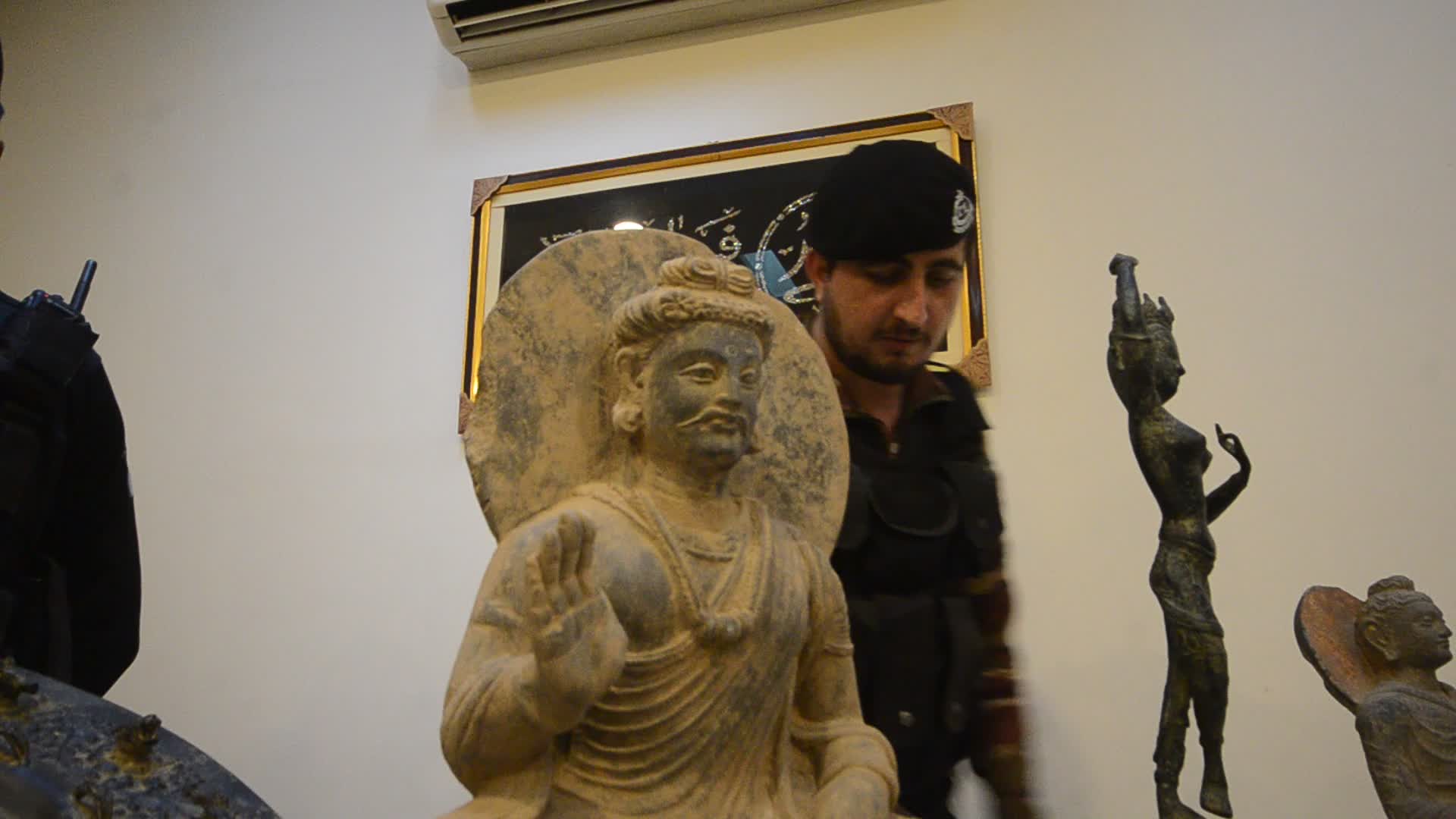Police seize counterfeit artifacts, confiscated during operation in Peshawar
