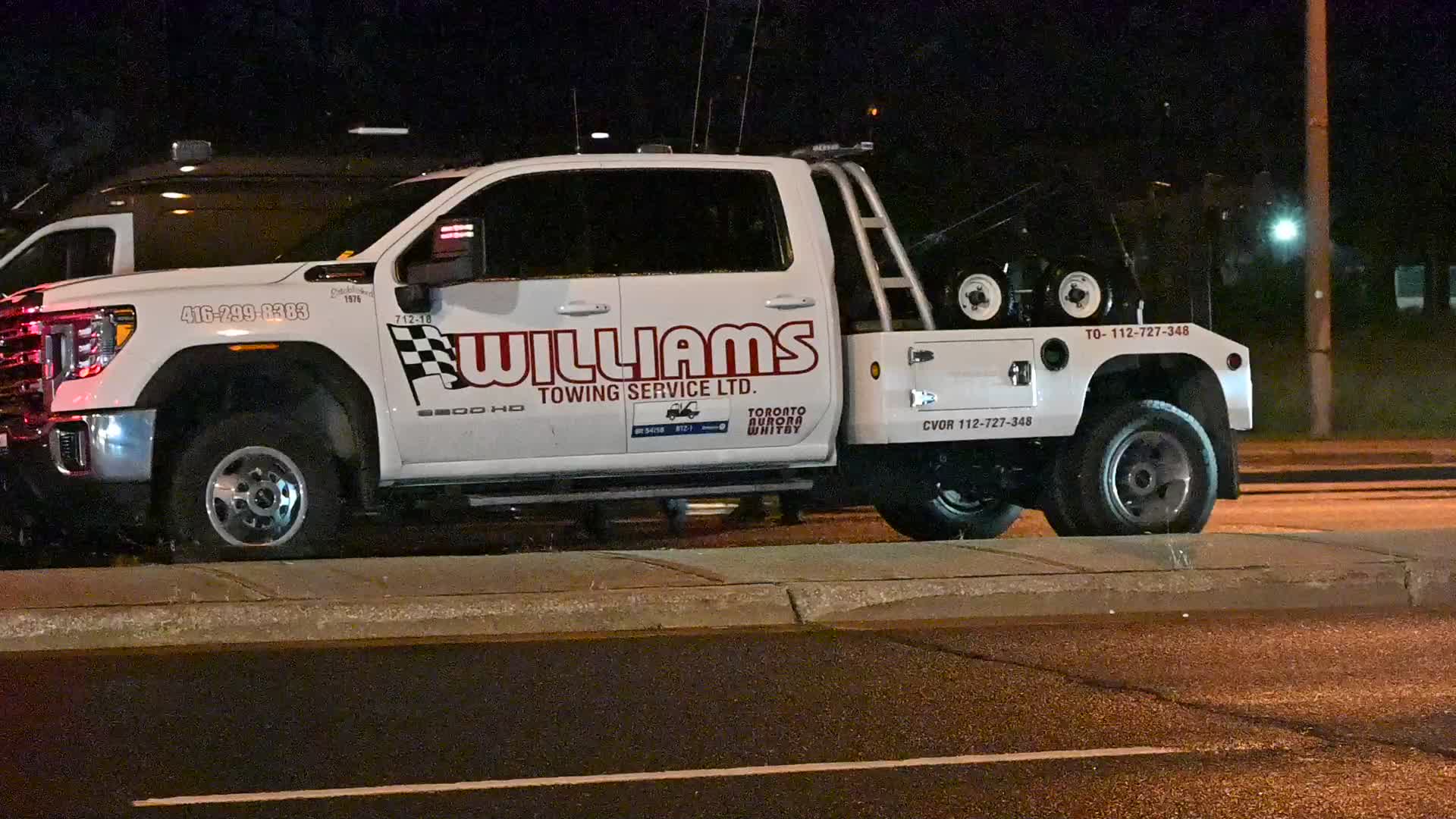 Shots Fired At Tow Truck In Toronto On Markham Rd And Hwy 401